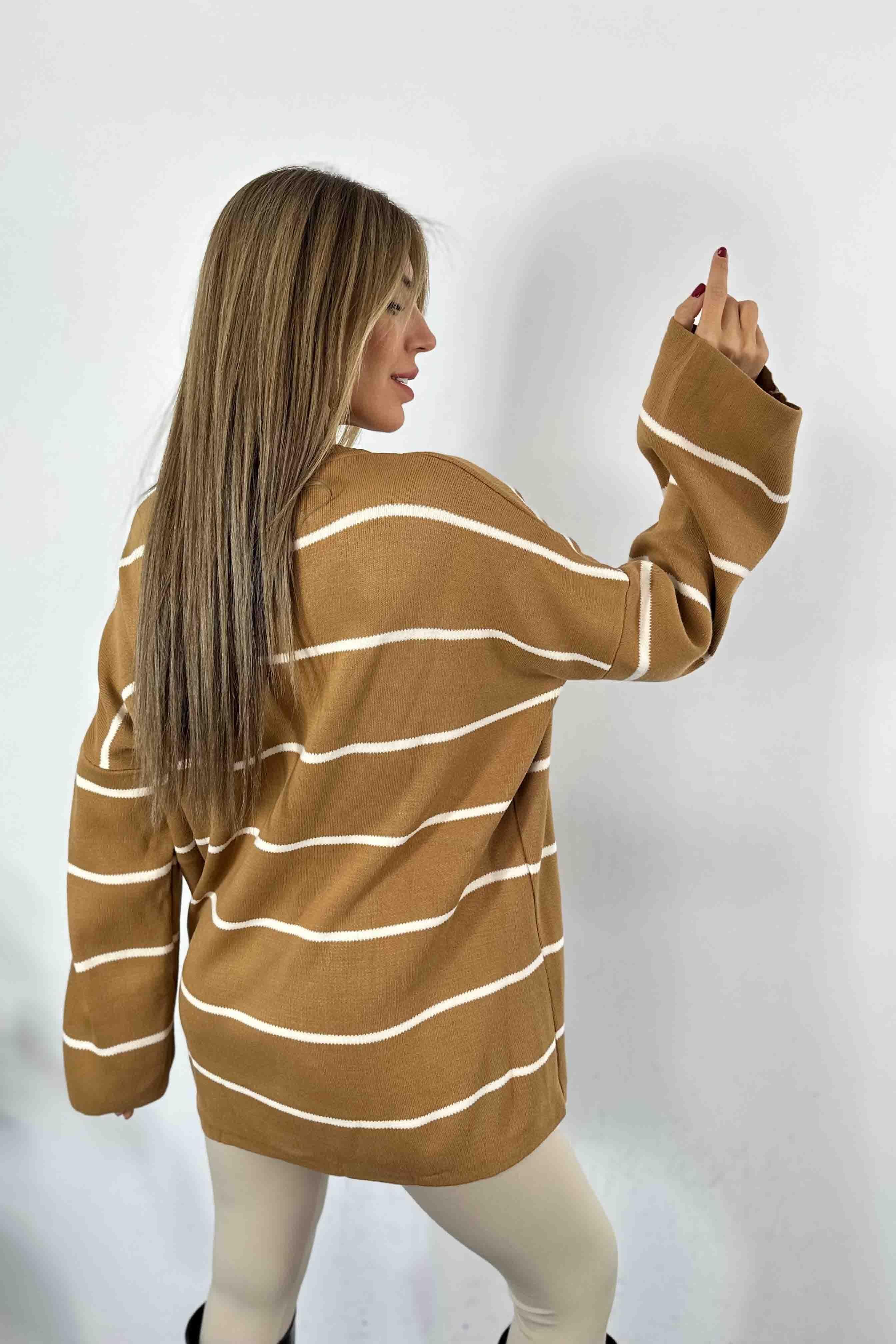 Akrilik Örme Çizgili Oversize Kazak Camel