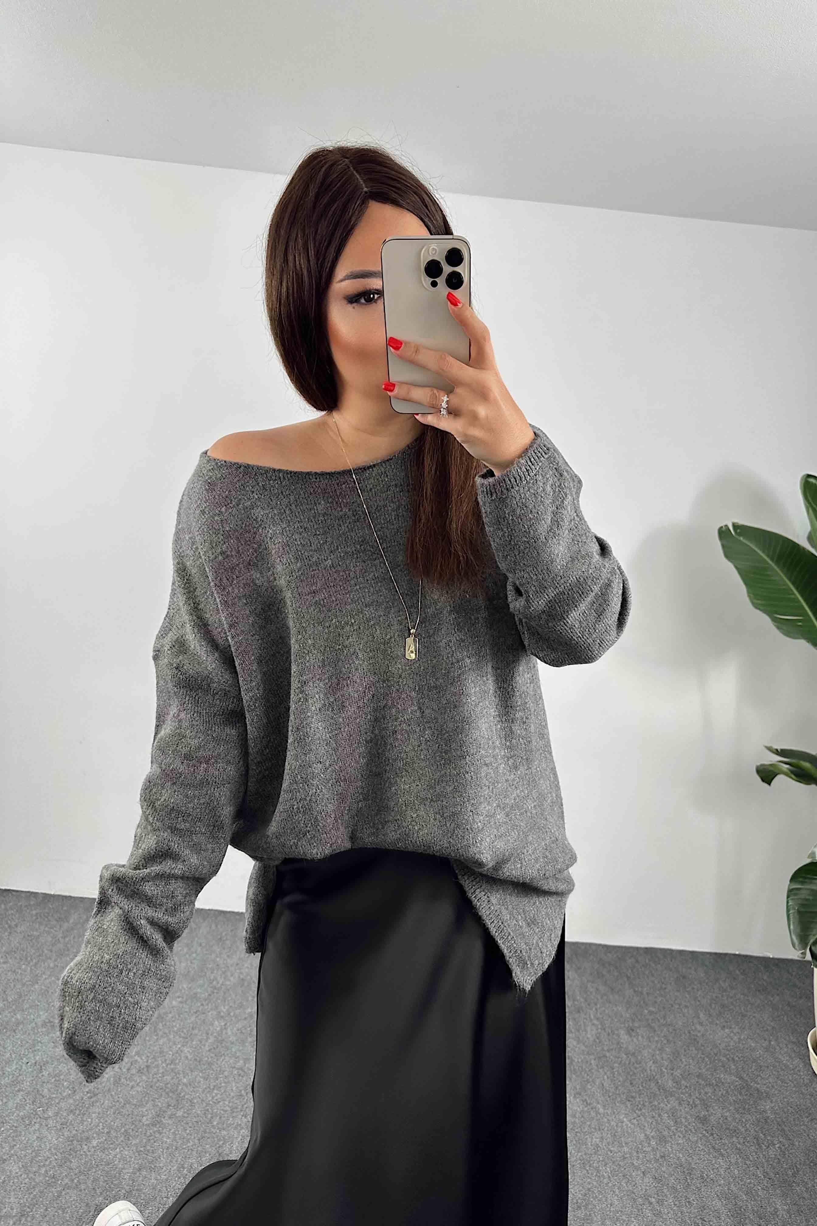 Akrilik Örme Yırtmaç Detay Oversize Kazak Gri