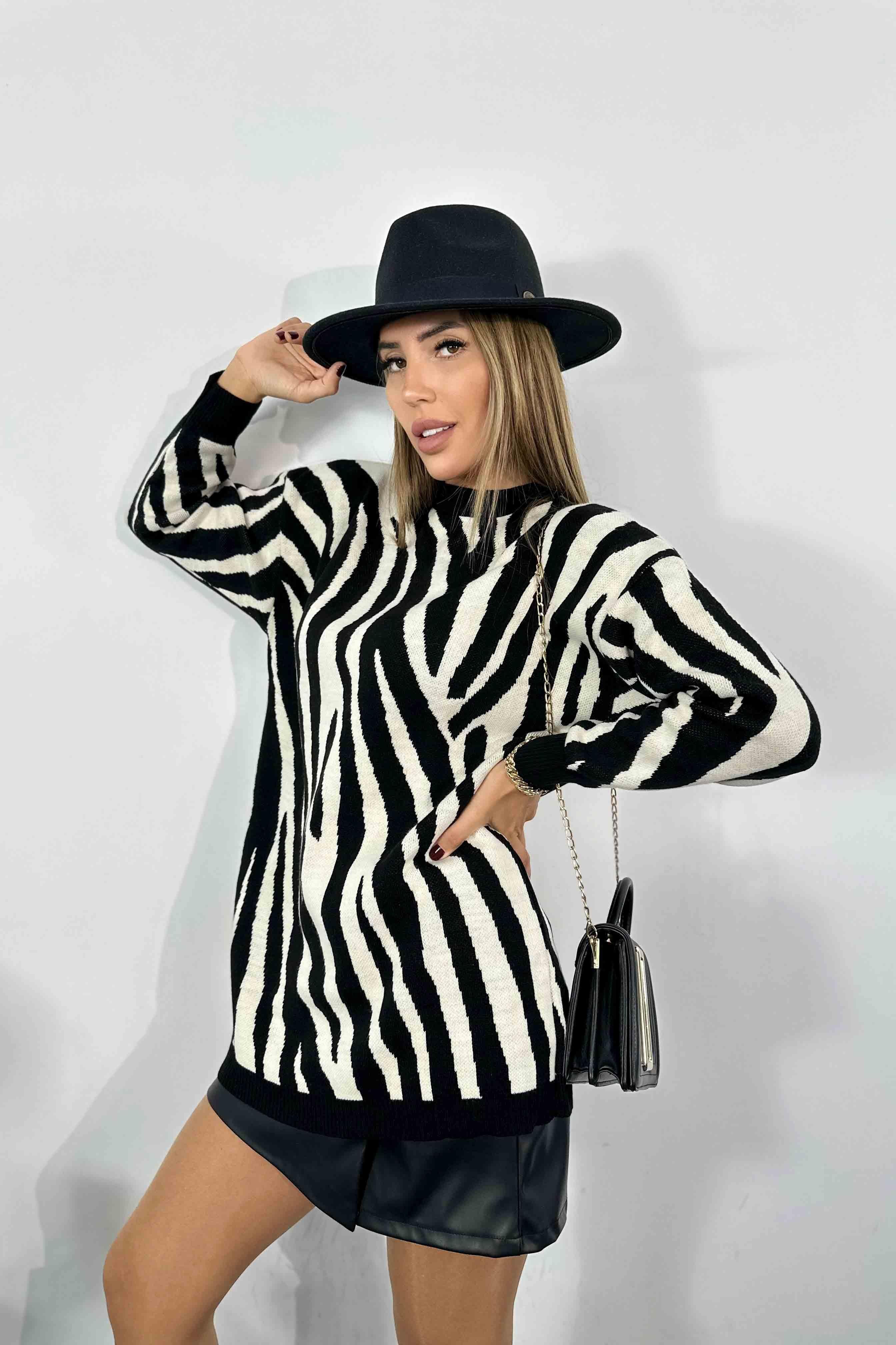 Akrilik Örme Zebra Desen Uzun Kazak Ekru