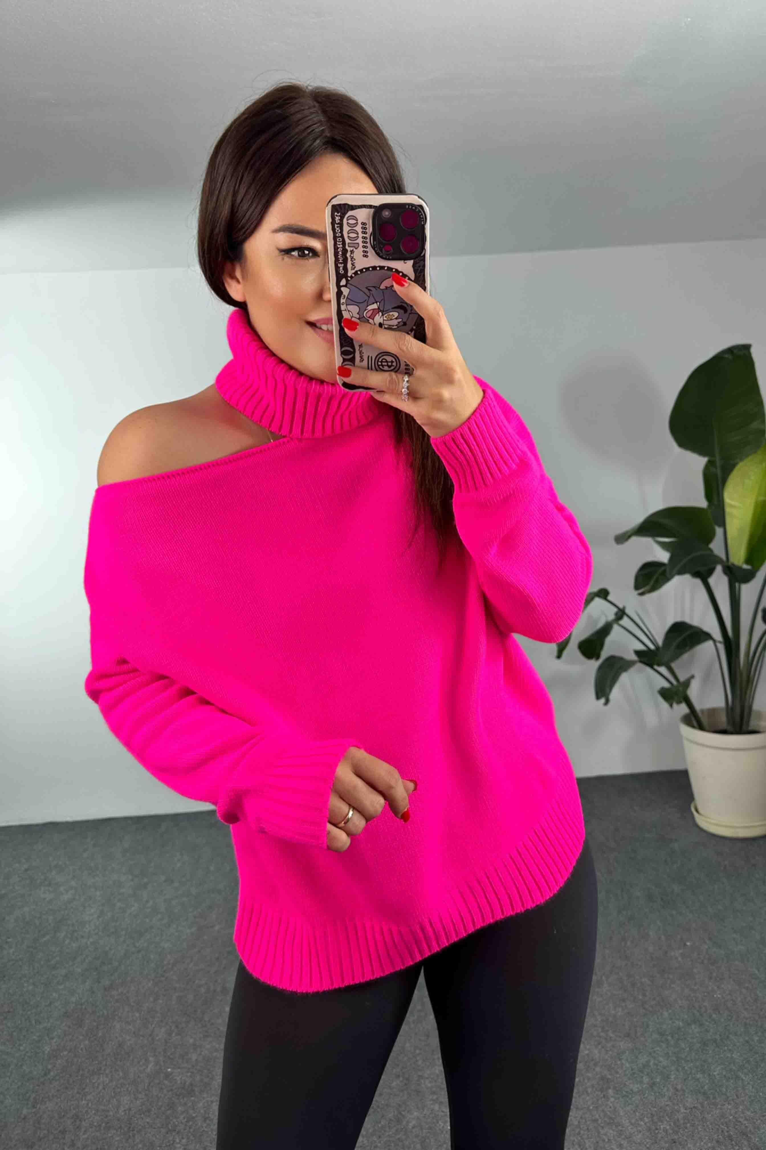 Balıkçı Yaka Tek Omuz Dekolteli Oversize Kazak Neon Pembe