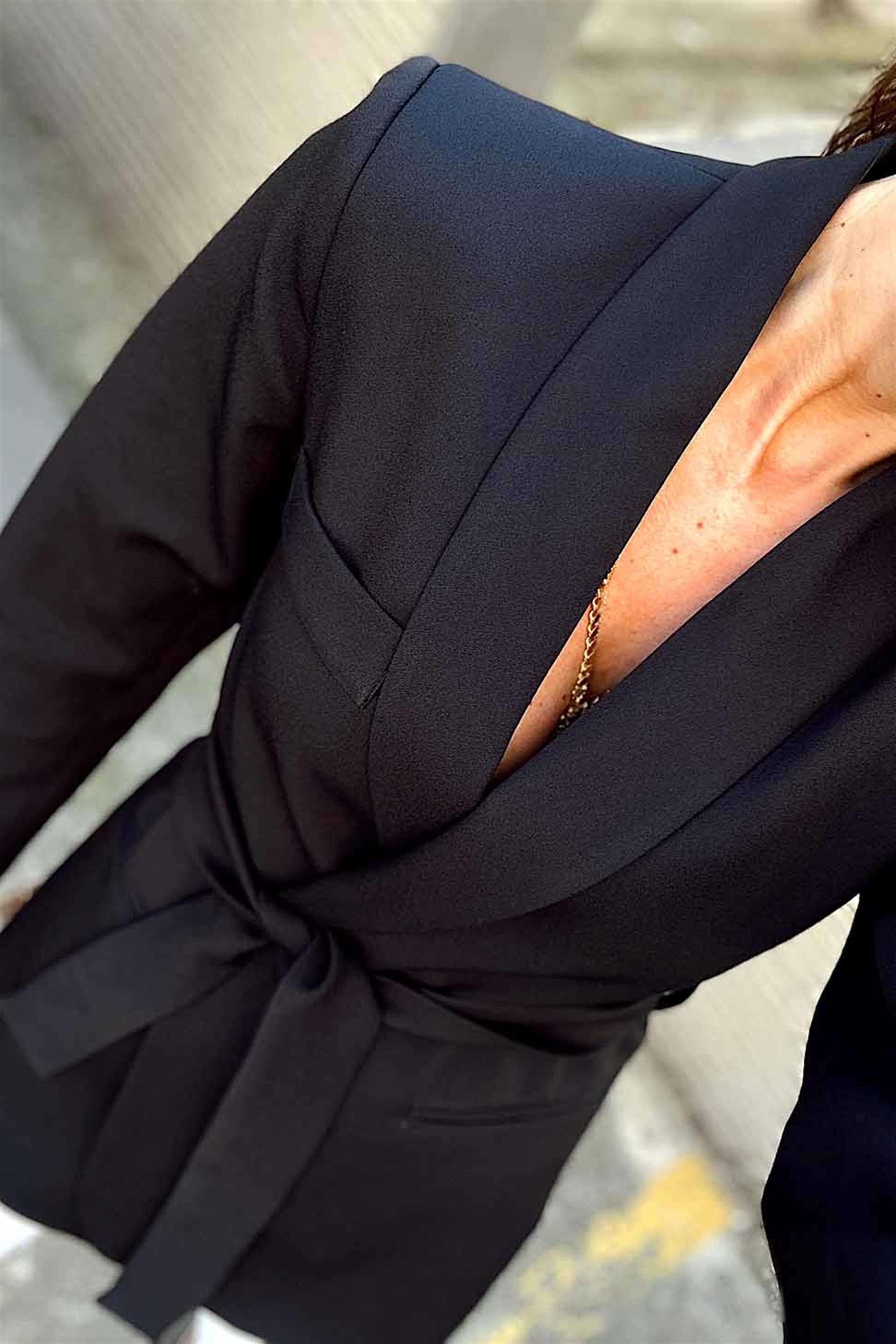 Belden Kuşaklı Tasarım Blazer Ceket Siyah
