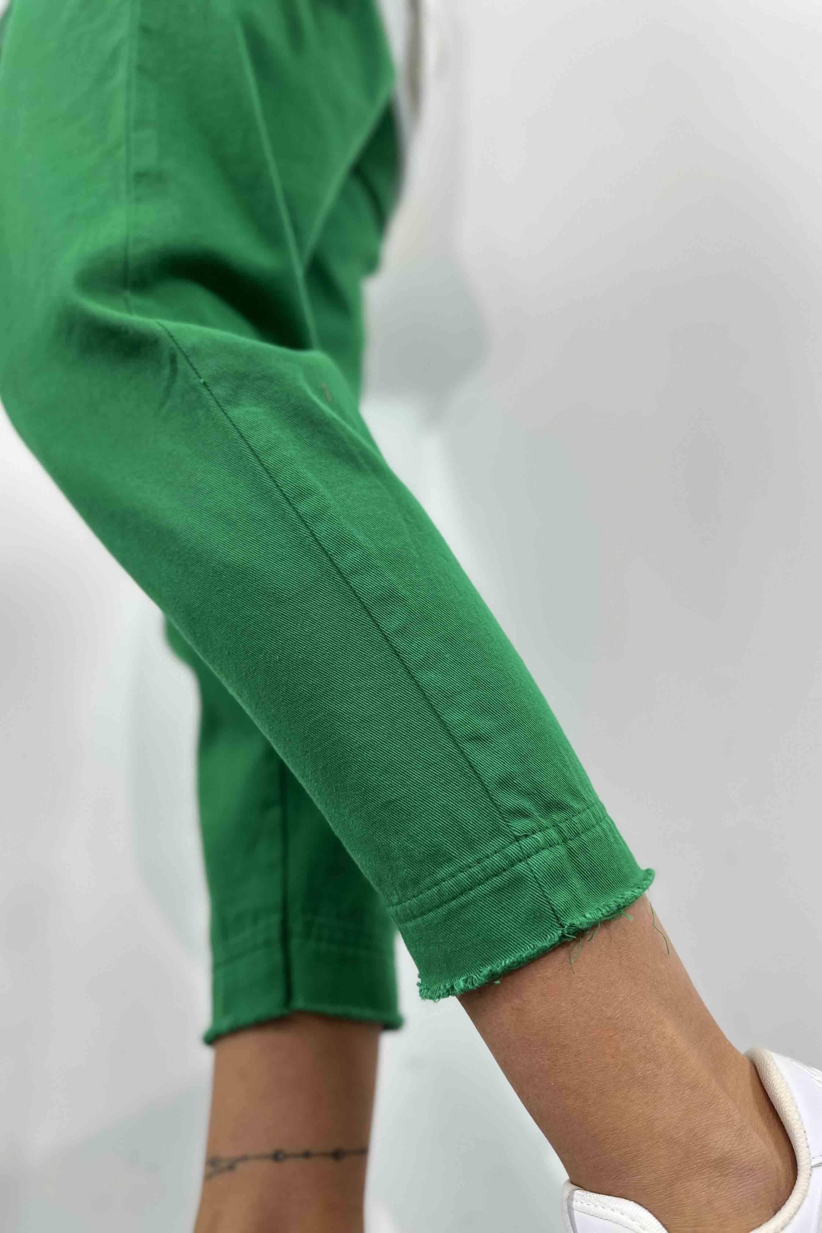 Beli Lastik ve İpli Püskül Detay Gabardin Pantolon Koyu Yeşil