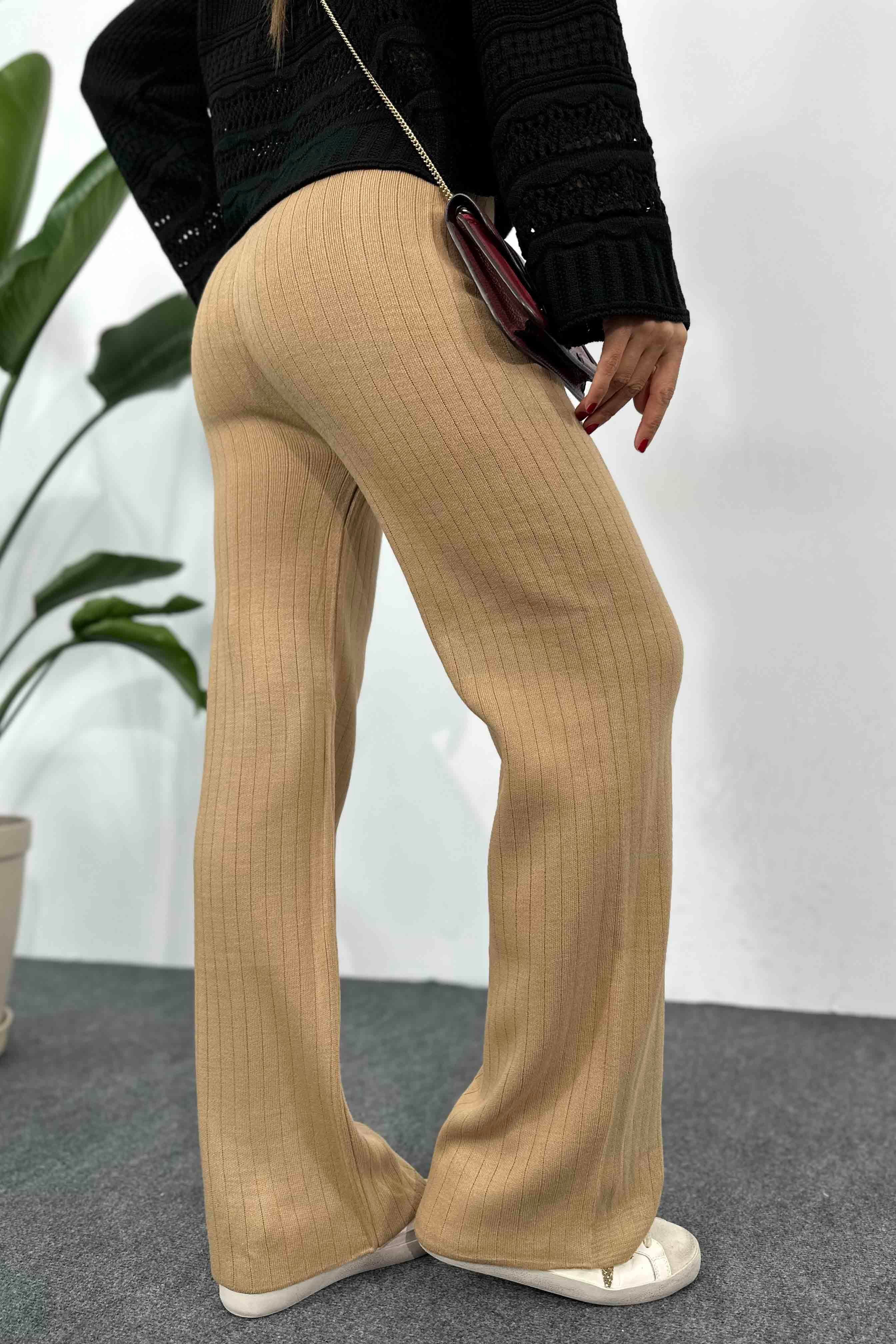 Beli Lastikli Kalın Fitilli Triko Pantolon Camel