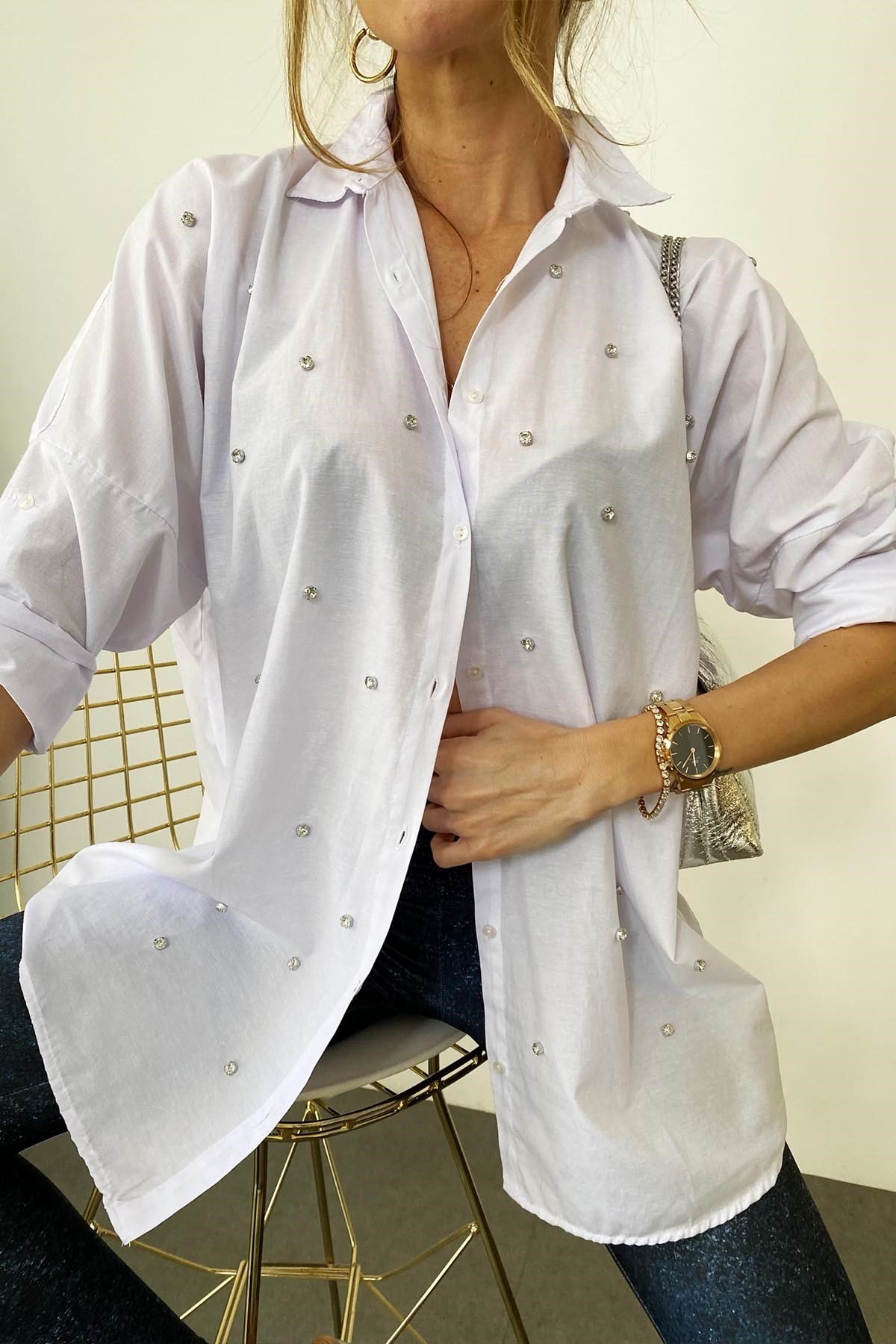 Beyaz Damla Taş İşlemeli Oversize Ovessia Gömlek