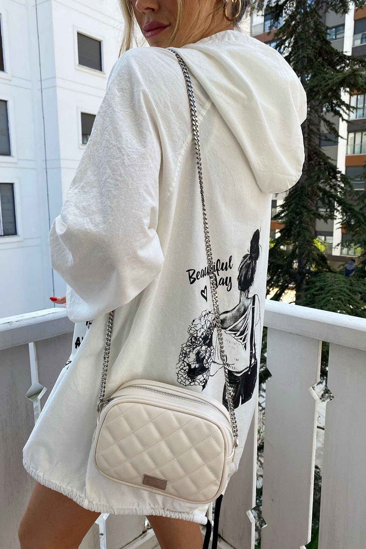 Beyaz Naturel Beautiful Day Yazı Figürlü Oversize Ceket