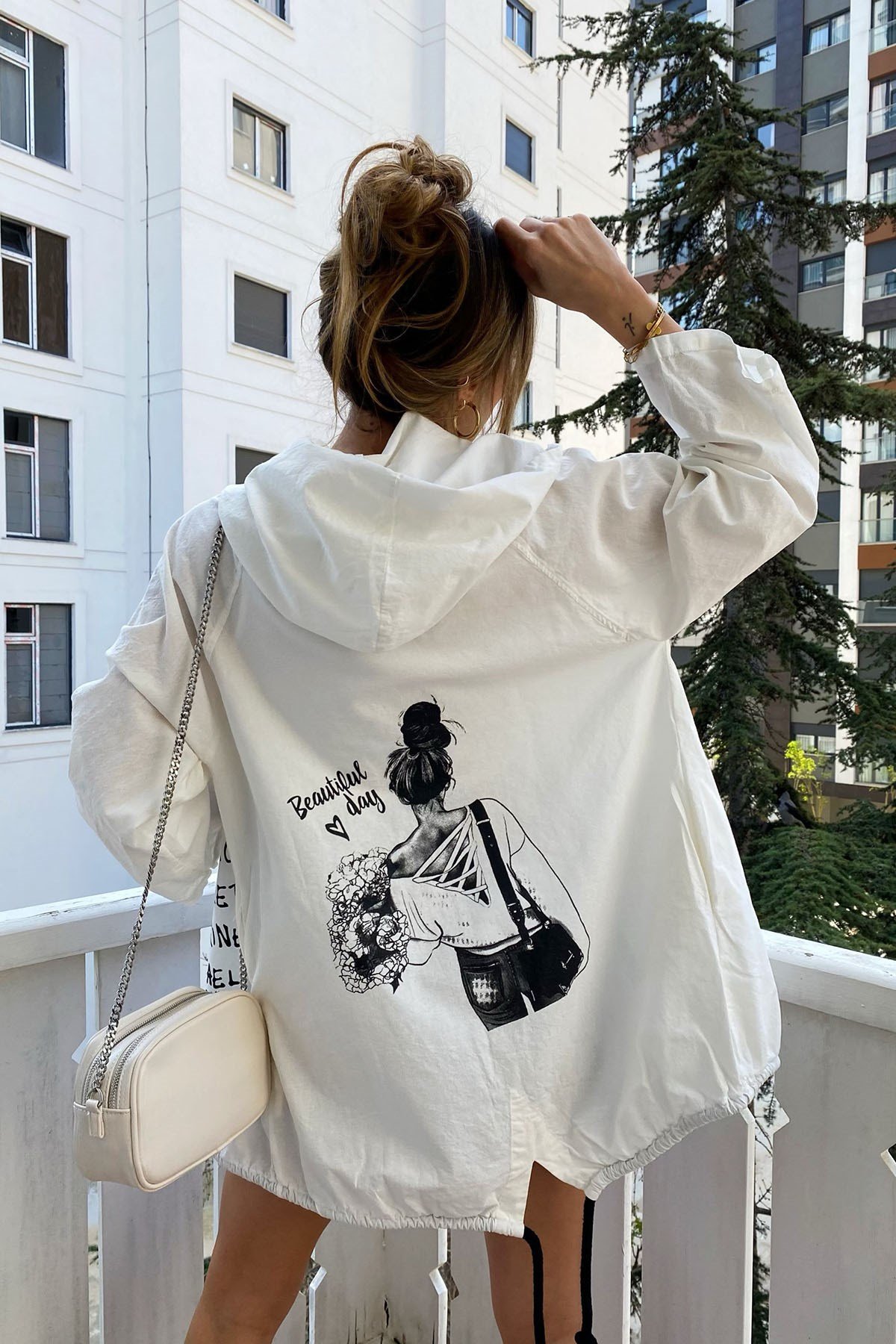 Beyaz Naturel Beautiful Day Yazı Figürlü Oversize Ceket