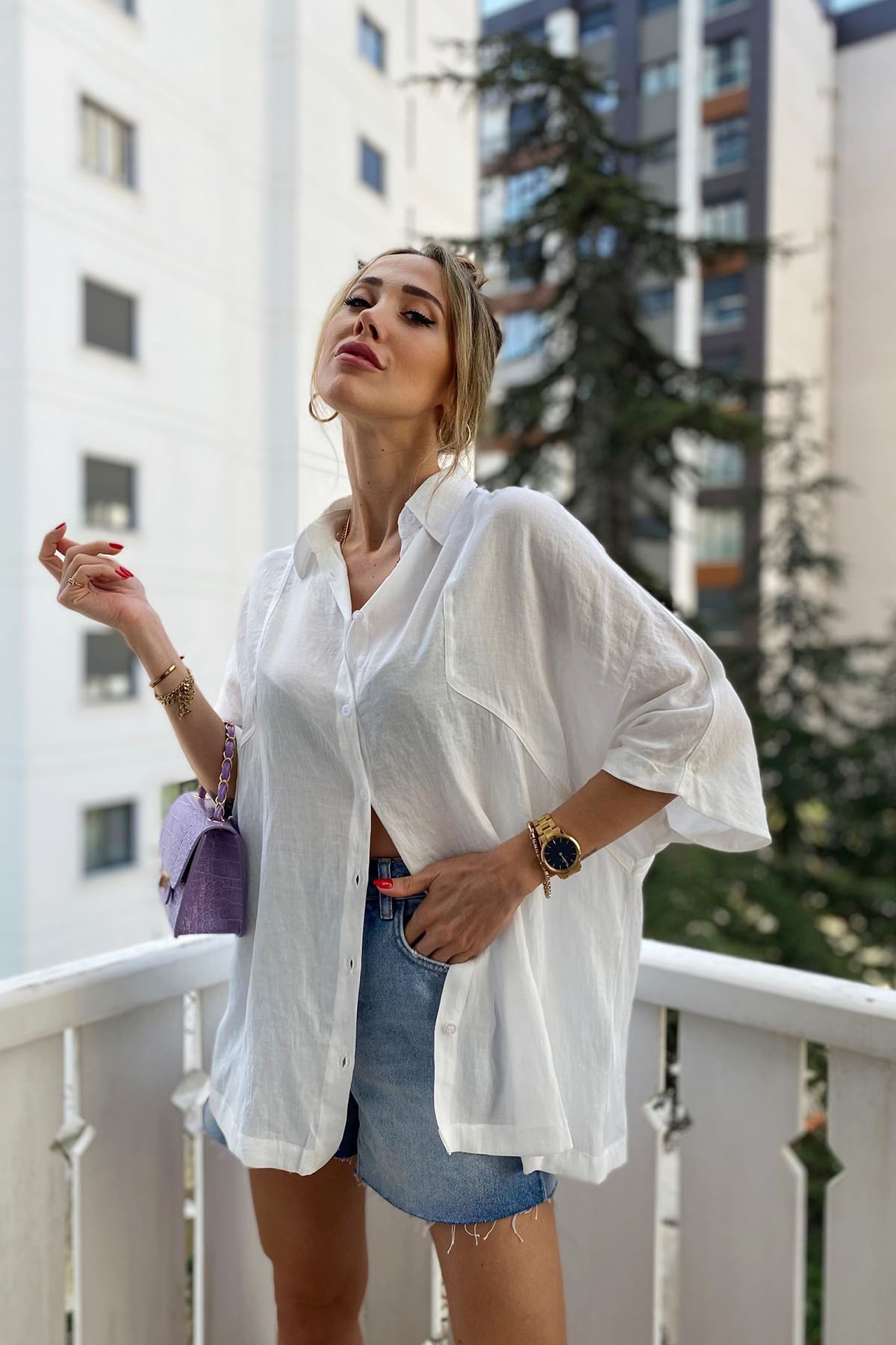 Beyaz Oversize Gömlek