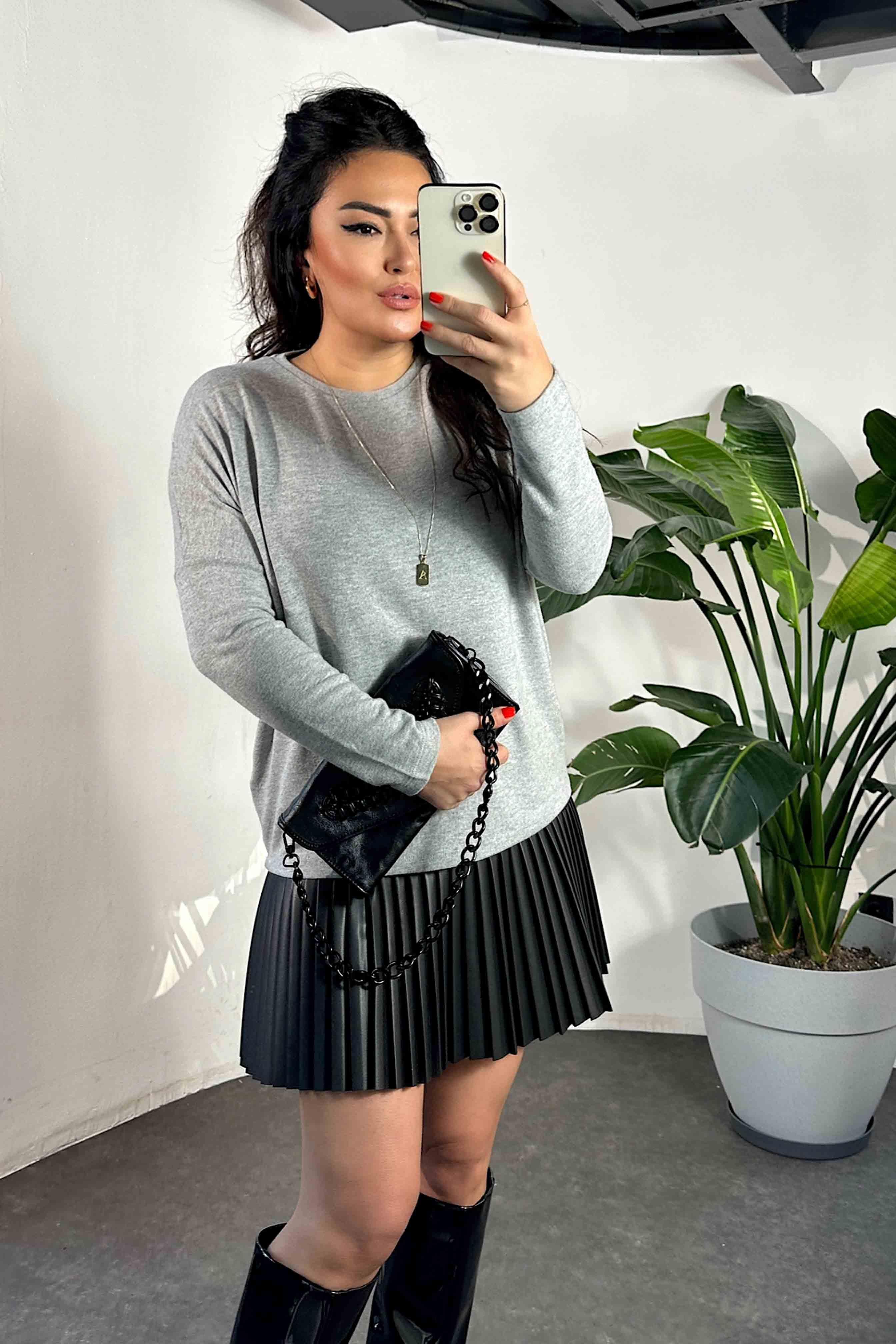 Bisiklet Yaka Yumoş Basic Bluz Gri