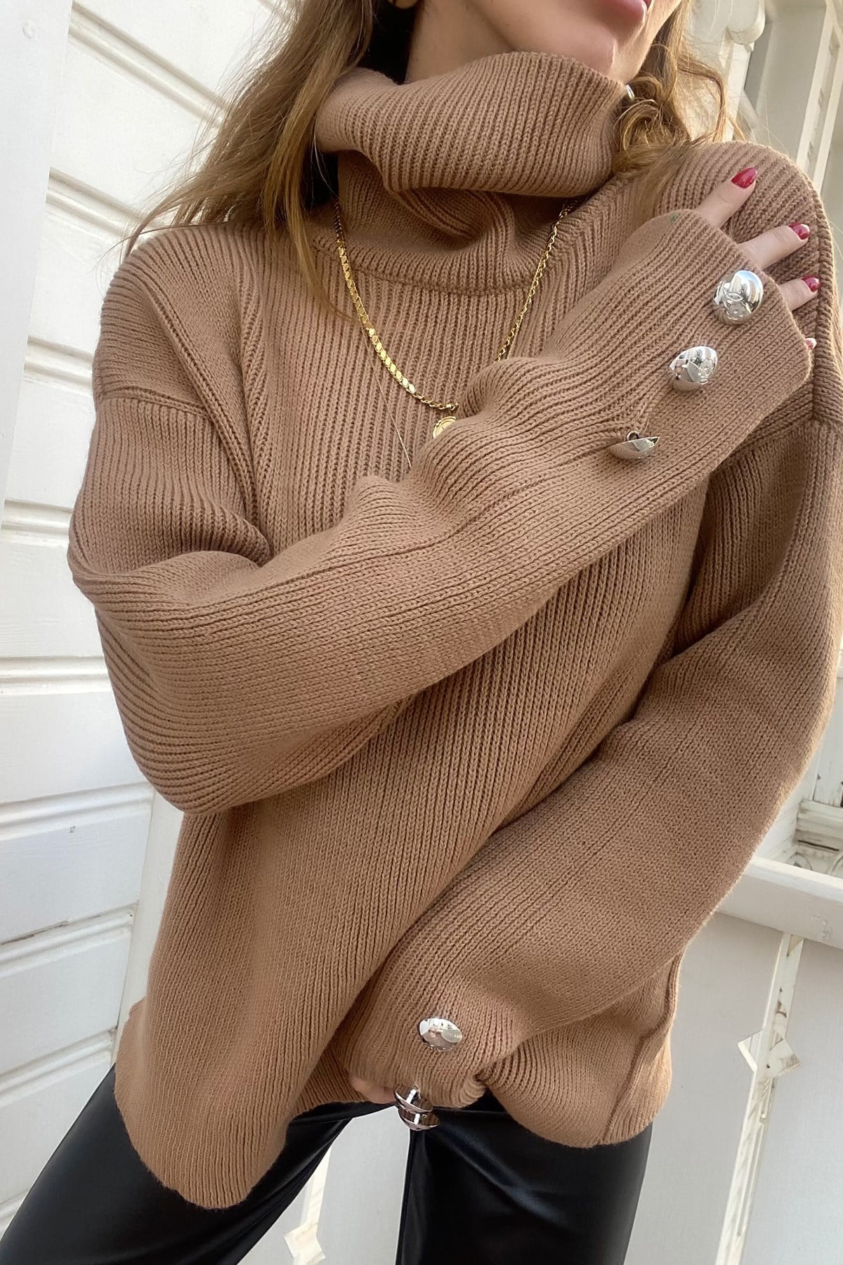 Camel Silver Düğme Detay Balıkçı Oversize Tasarım Triko
