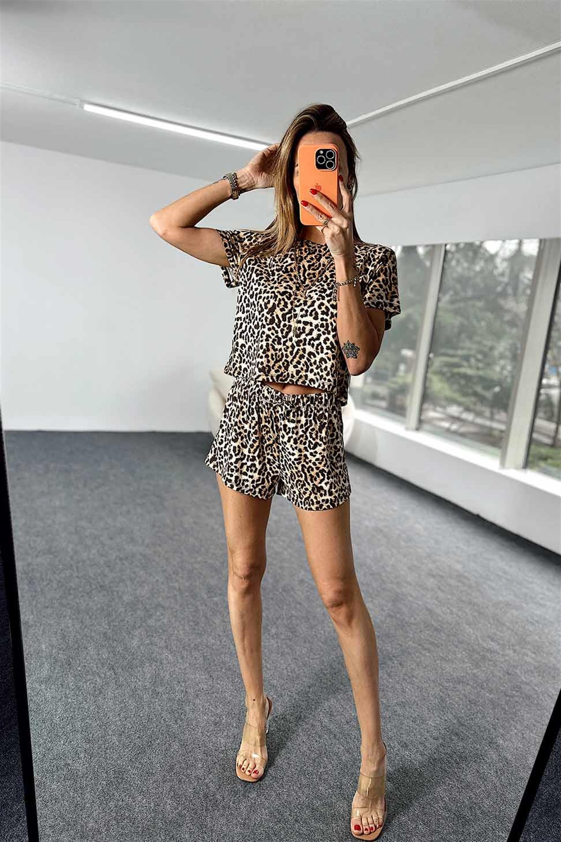 Crop Şort Leopar Desen İkili Kadın Takım DESEN