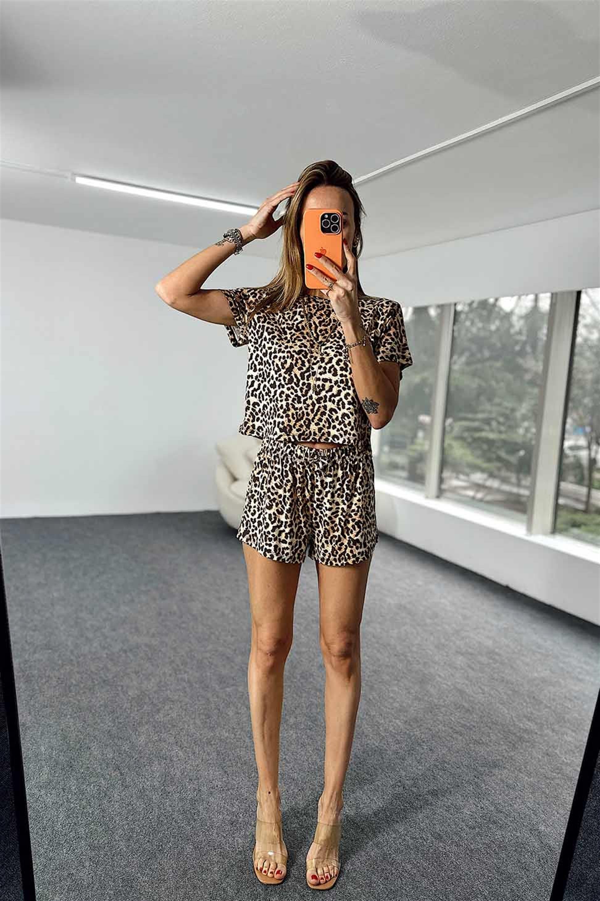 Crop Şort Leopar Desen İkili Kadın Takım DESEN