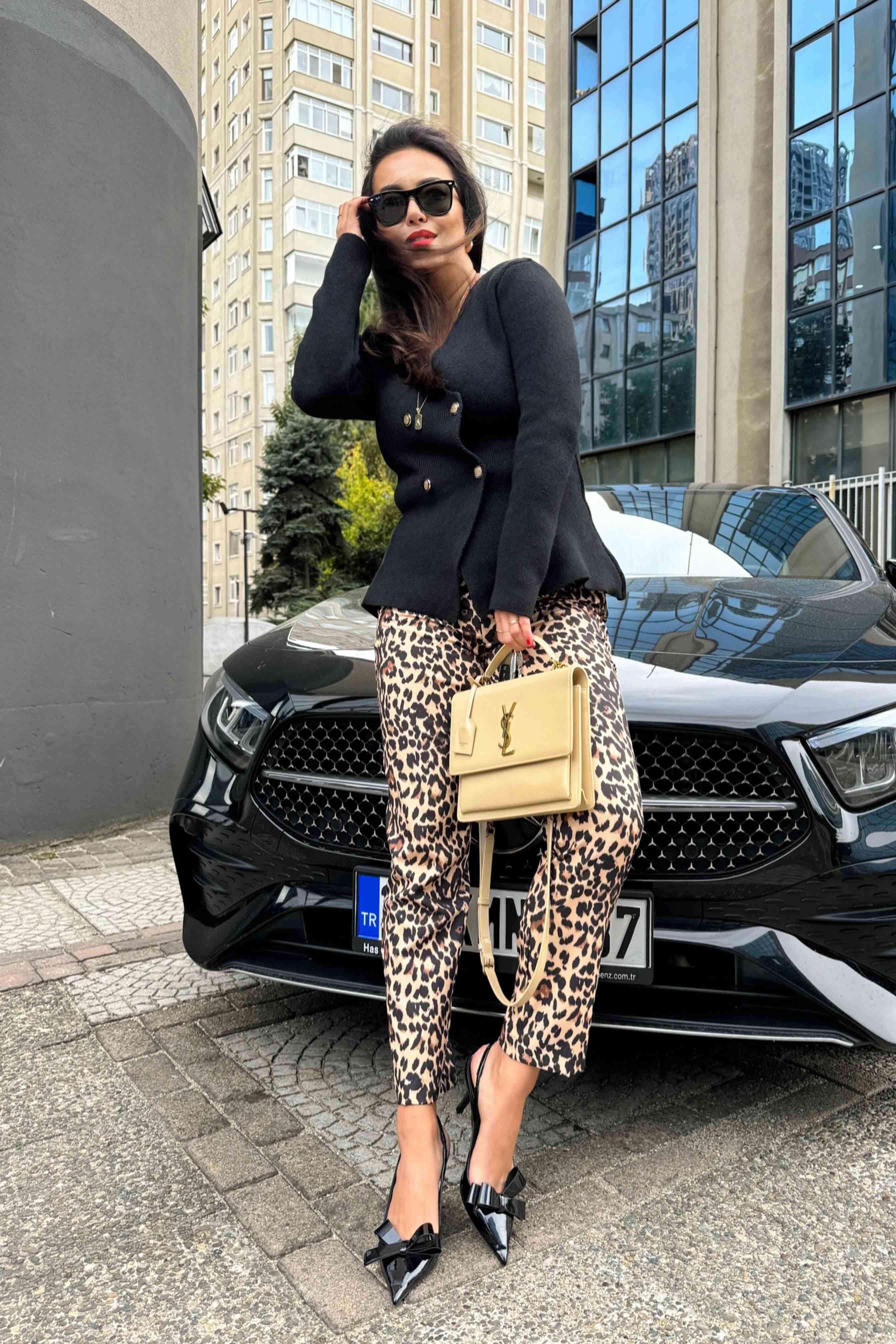 Dört Düğmeli Çelik Örme Triko Kadın Ceket Hırka Siyah