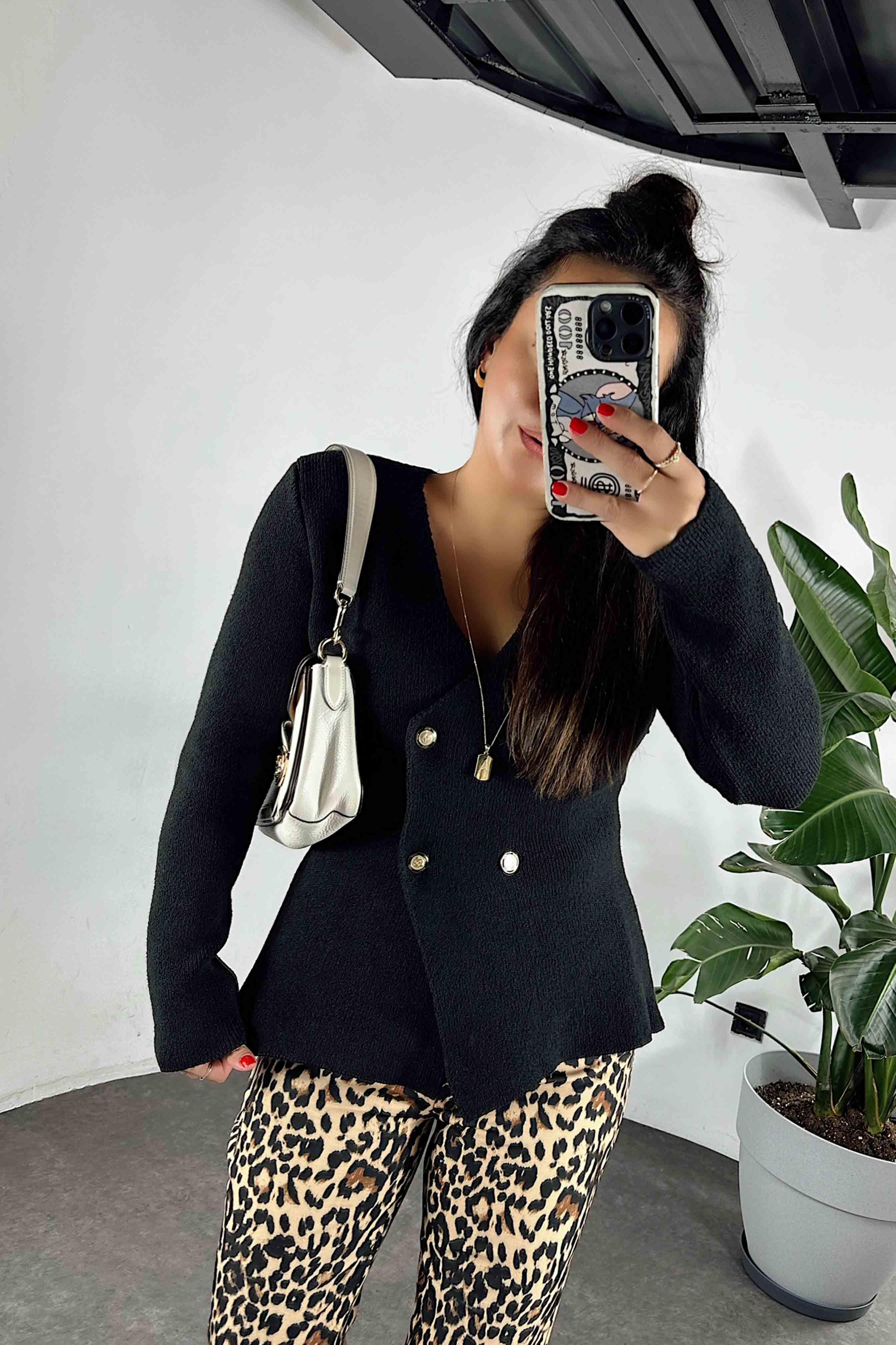 Dört Düğmeli Çelik Örme Triko Kadın Ceket Hırka Siyah