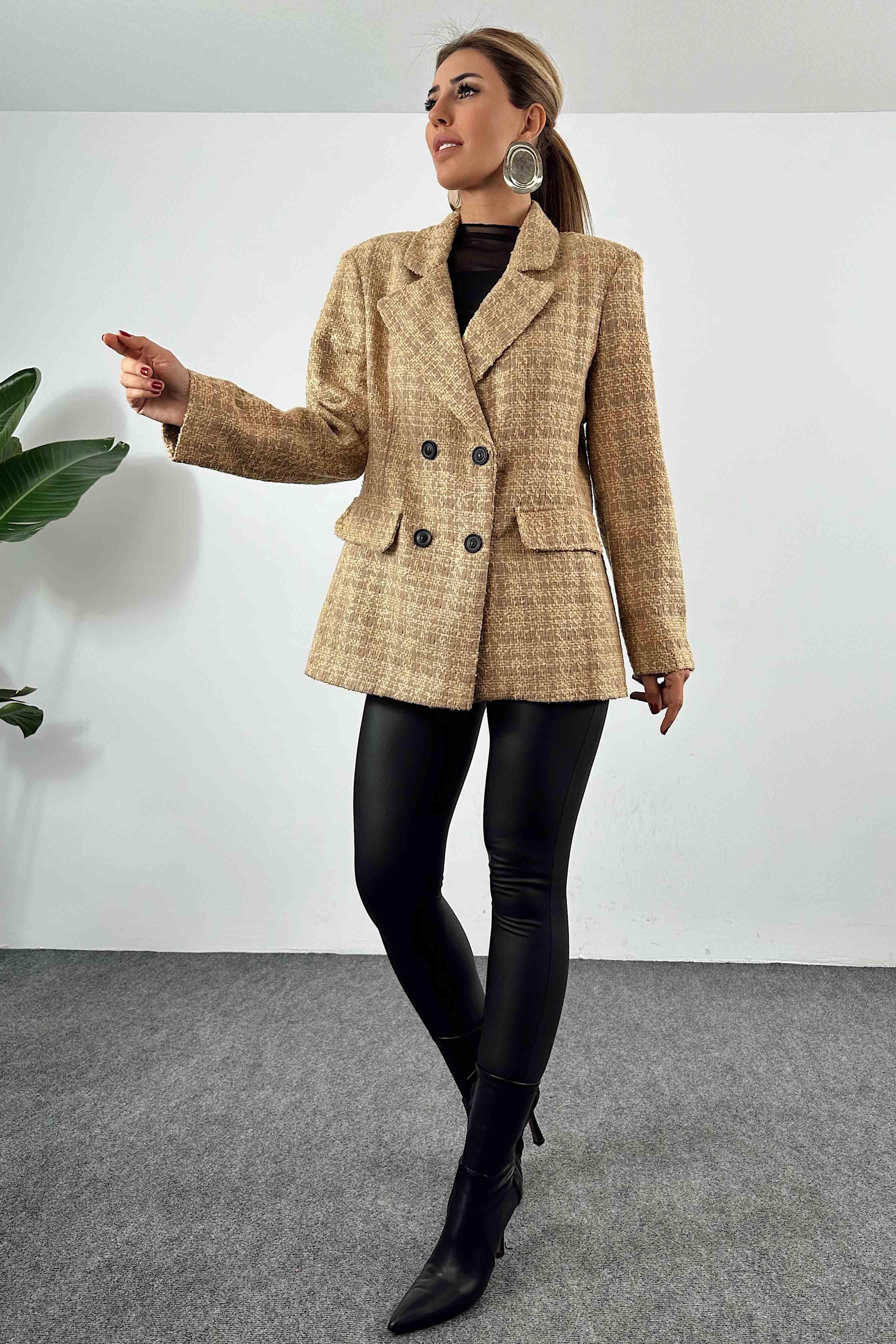 Dört Düğmeli Tasarım Astarlı Tüvit Blazer Ceket Bej