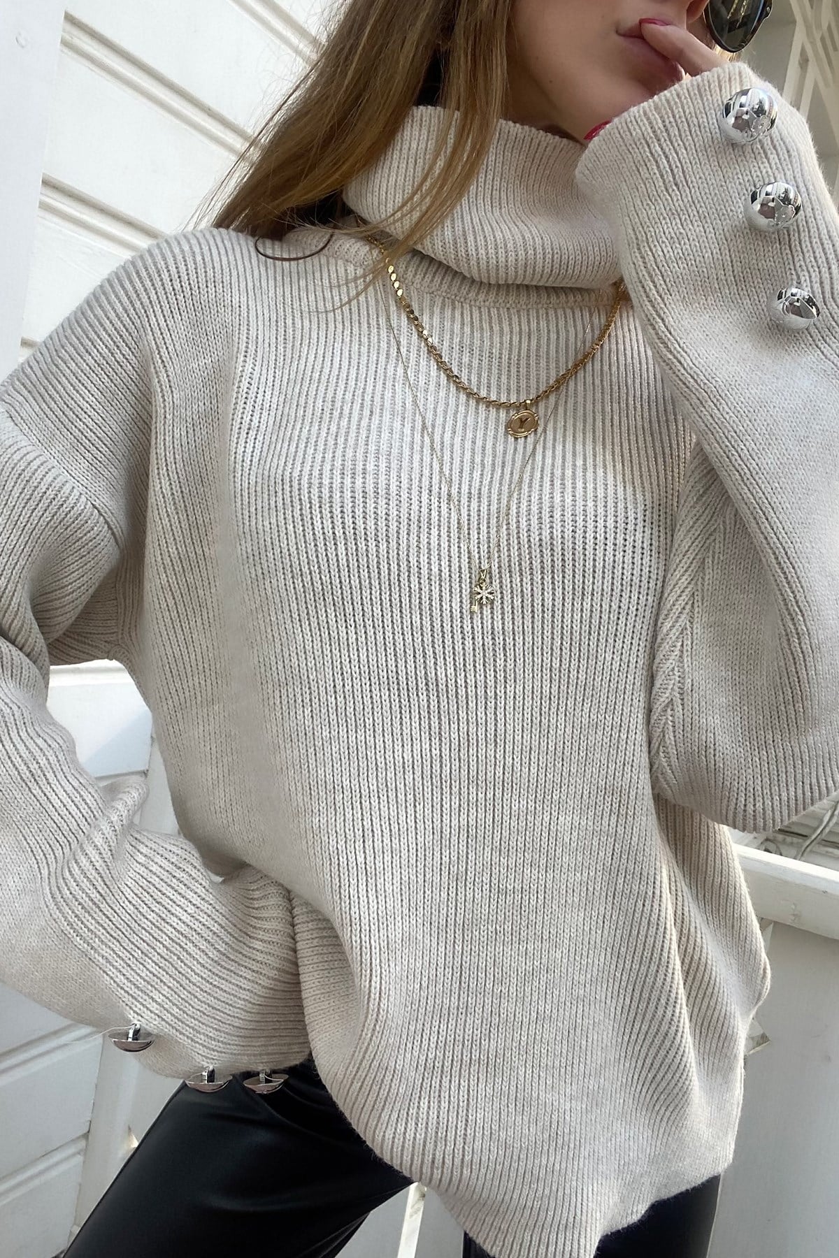 Ekru Silver Düğme Detay Balıkçı Oversize Tasarım Triko
