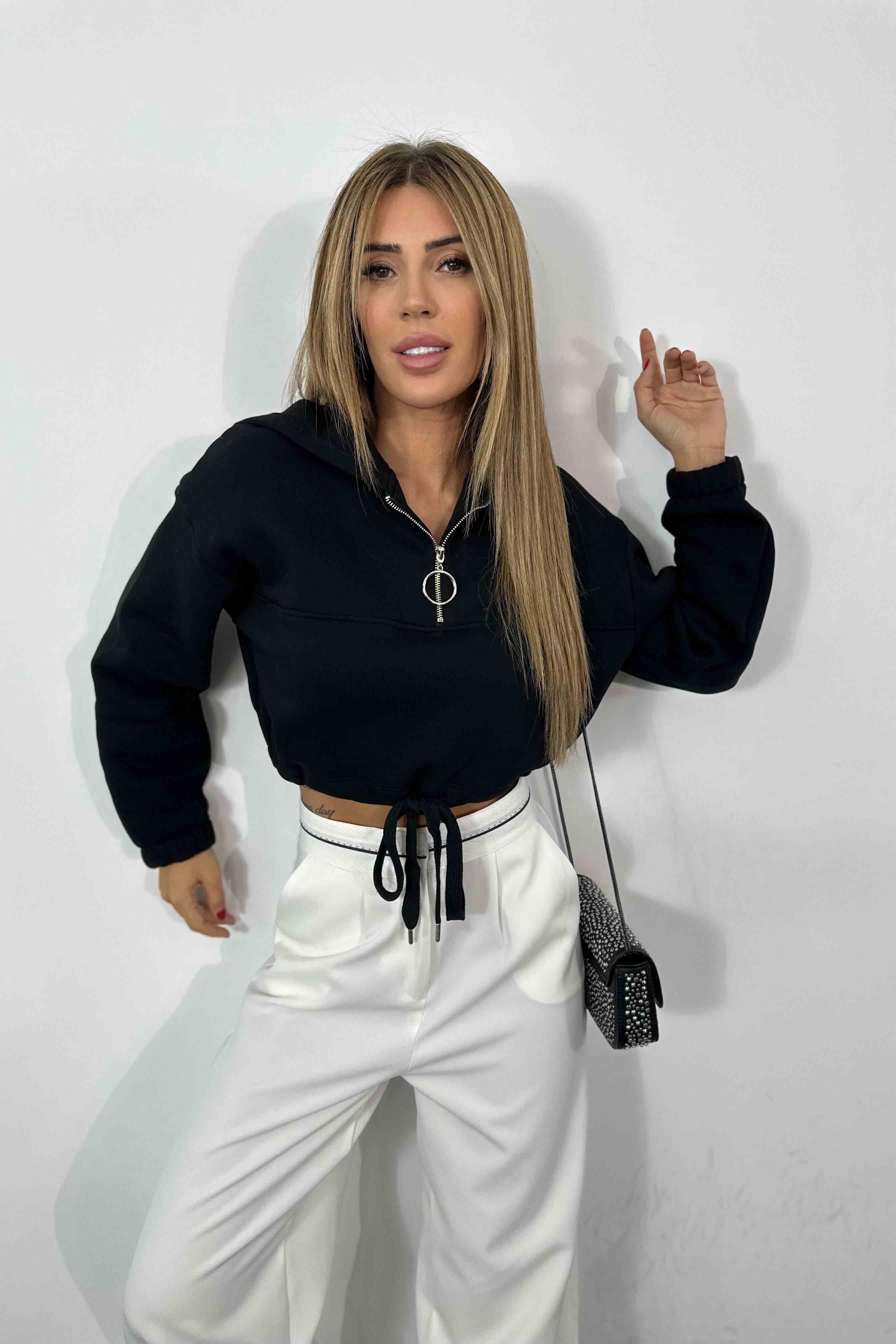 Fermuar Detay Kapüşonlu Crop Sweatshirt Siyah