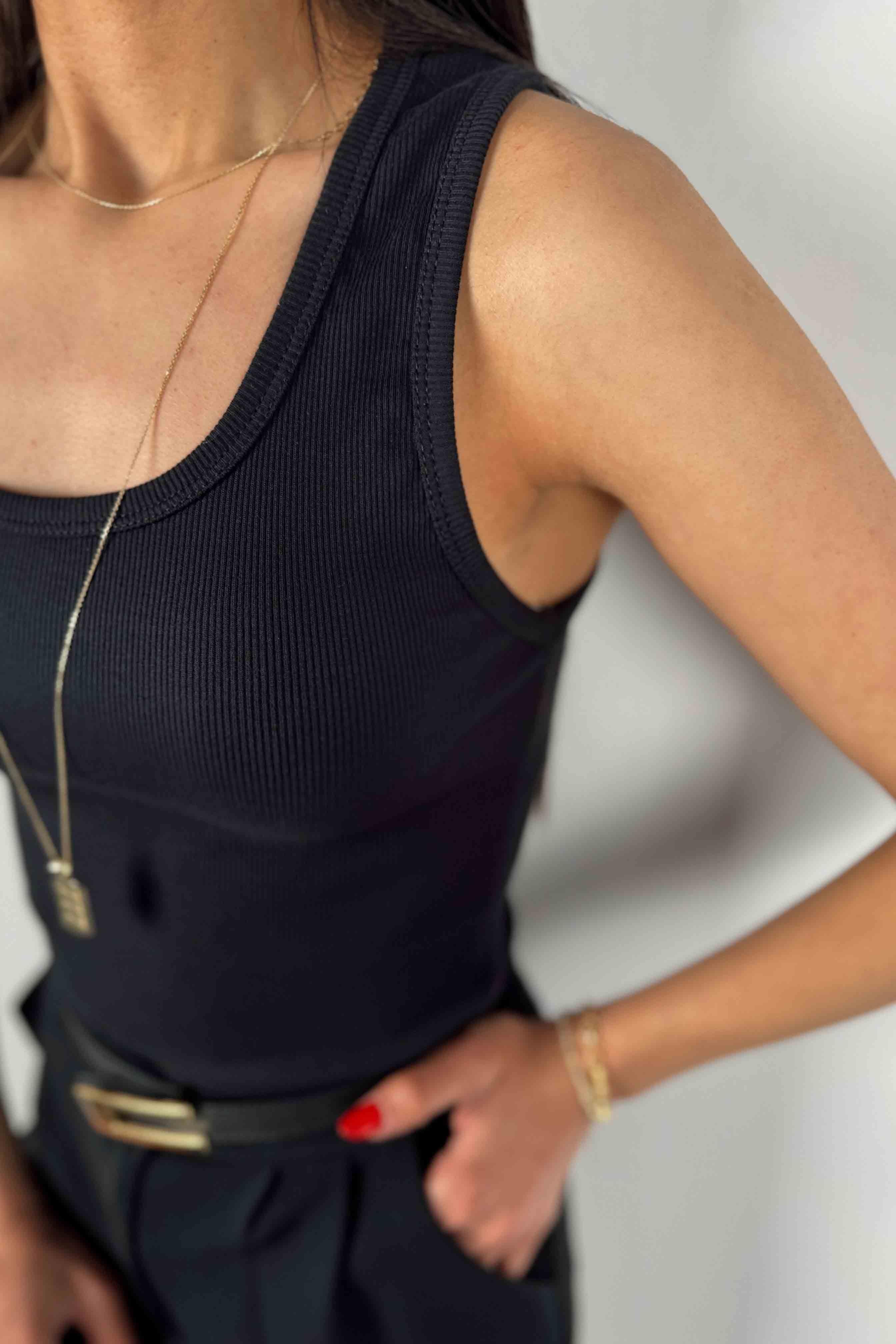 Fitilli U Yaka Basic Bluz Siyah