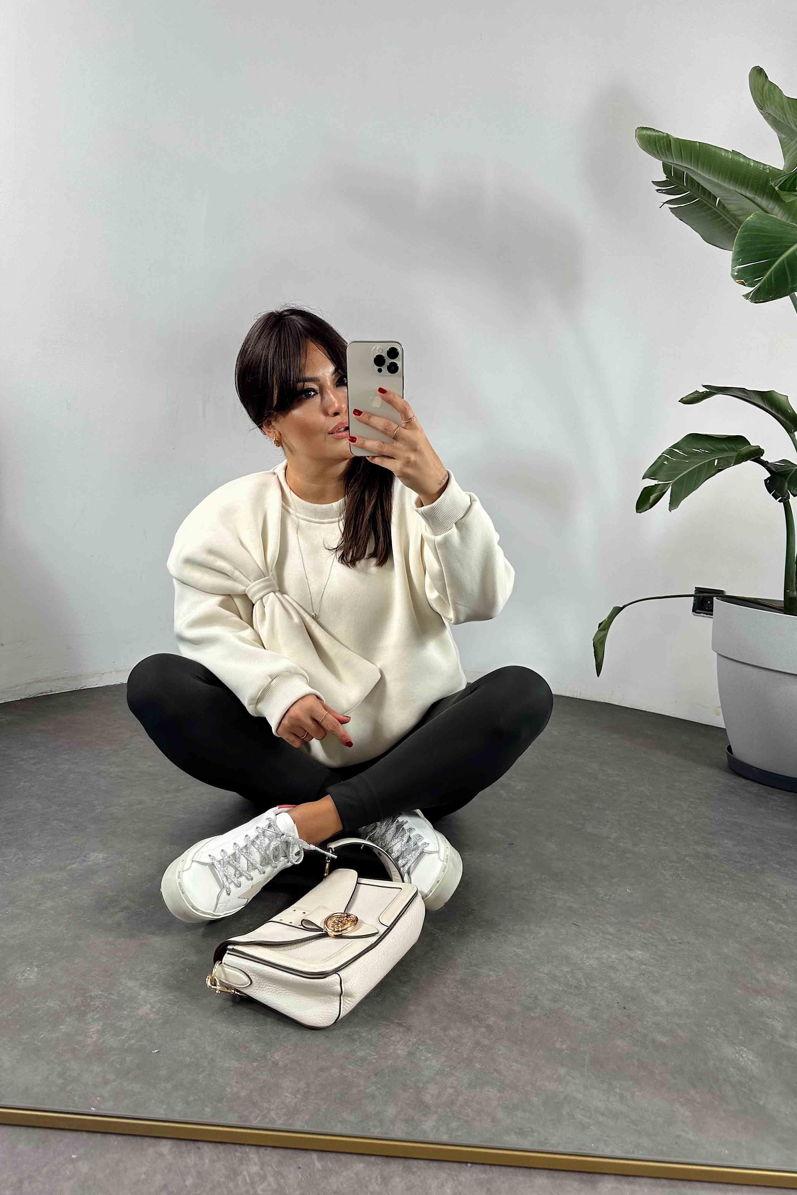 Fiyonk Detay İçi Şardonlu Oversive Sweatshirt Ekru