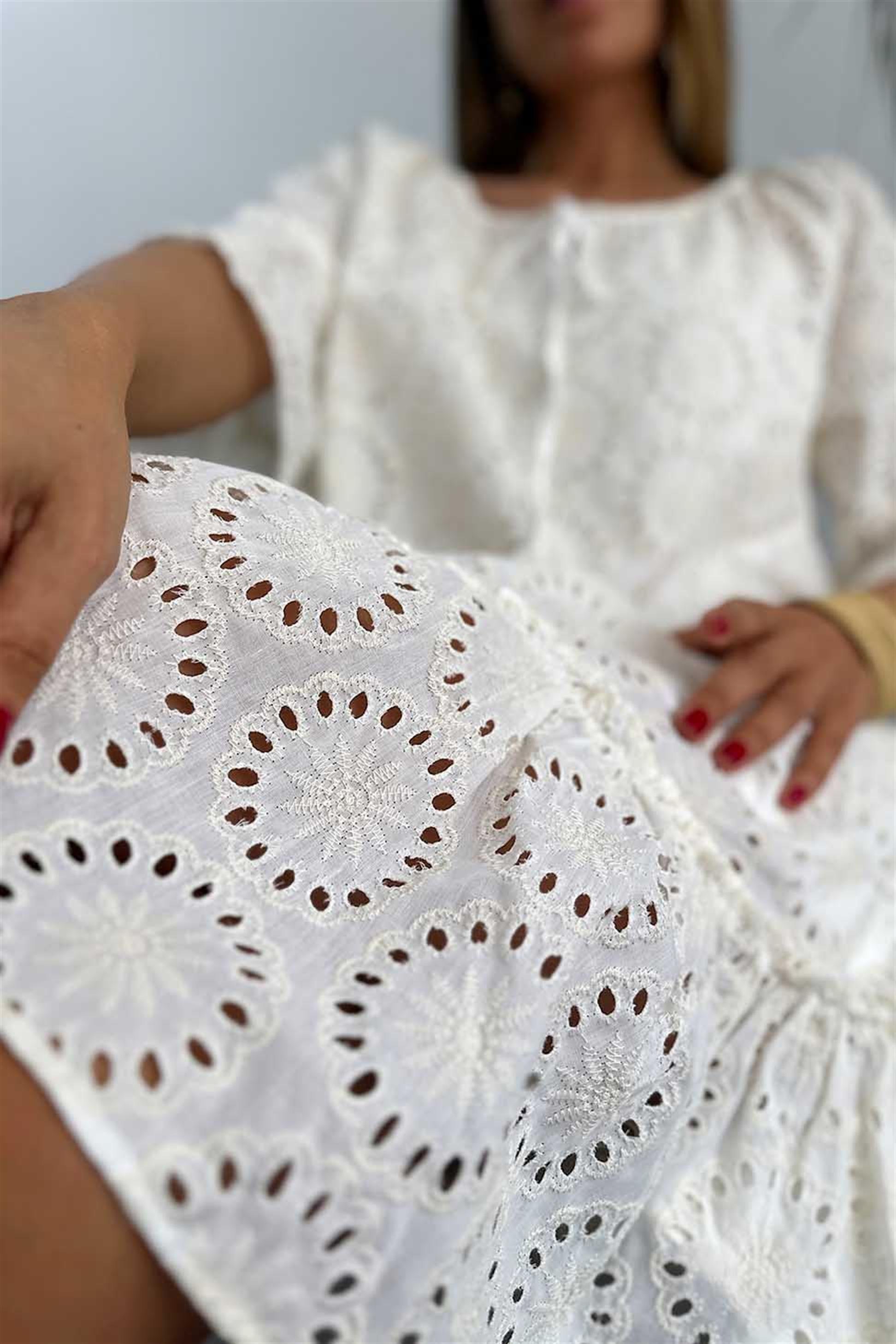 Geniş Bisiklet Yaka Fisto Detay Astarlı Salaş Elbise Ekru