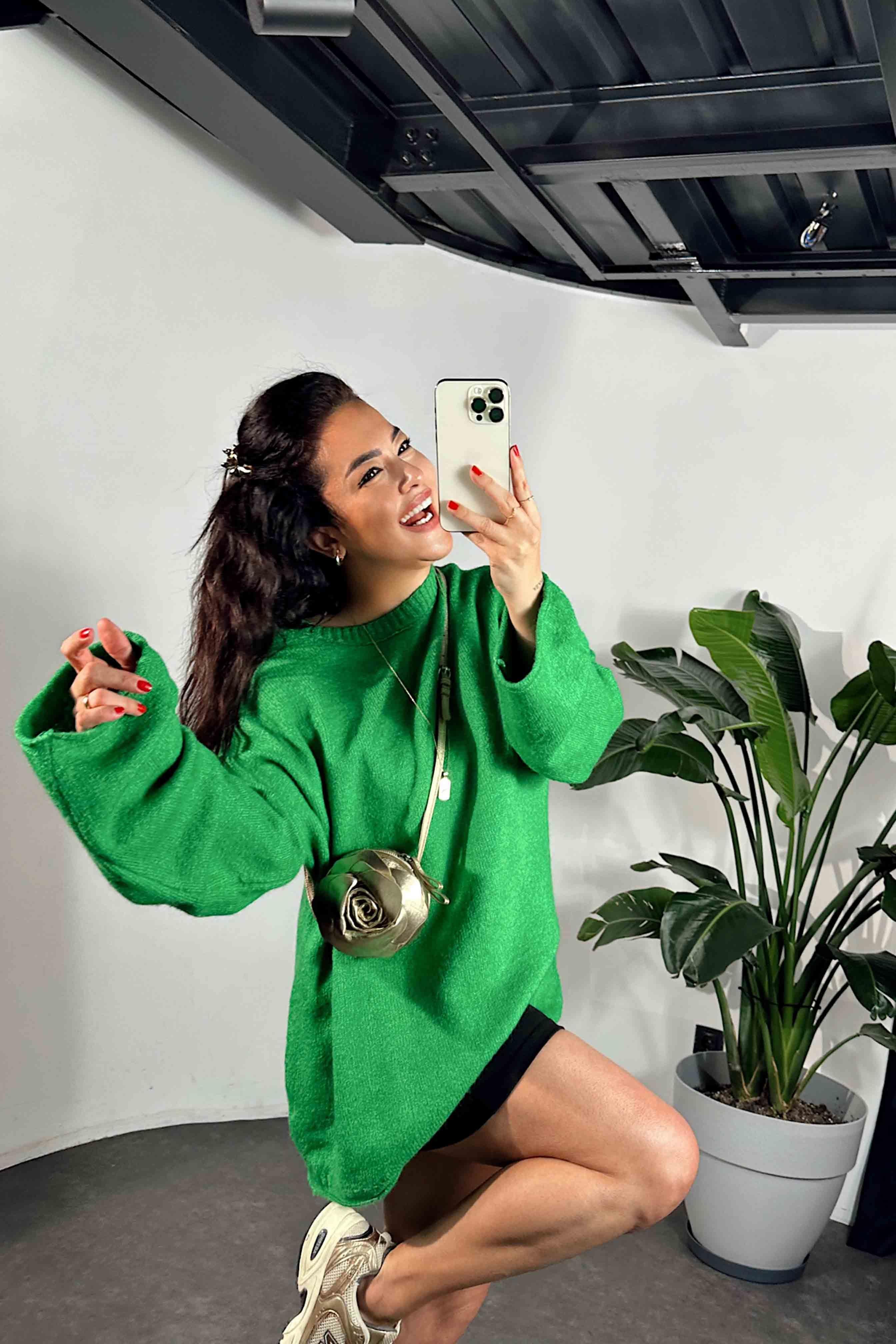 Geniş Kol Basic Yumoş Salaş Kazak Yeşil