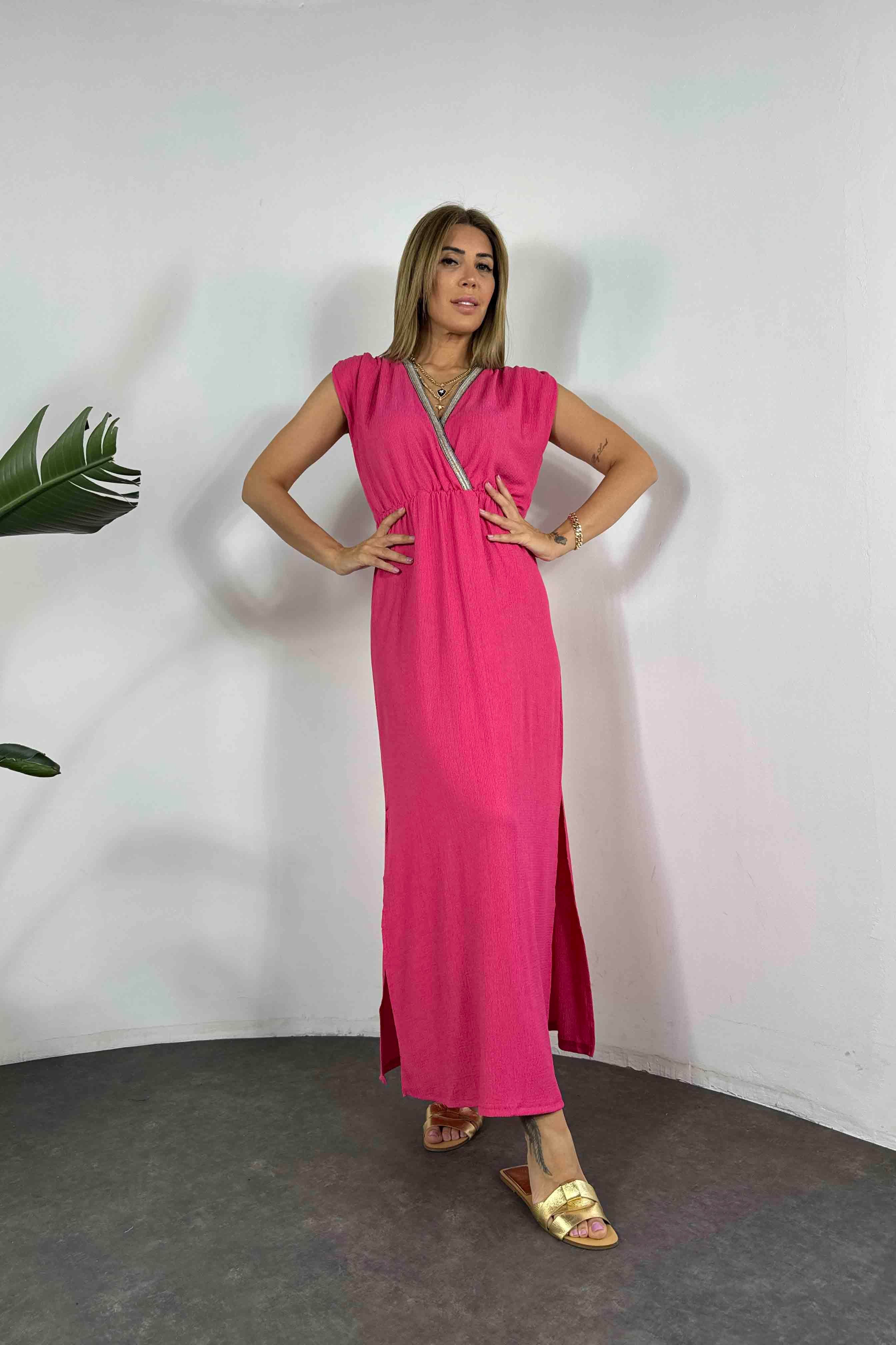 Gofre Kumaş Şerit Detay Yırtmaçlı Elbise Pembe