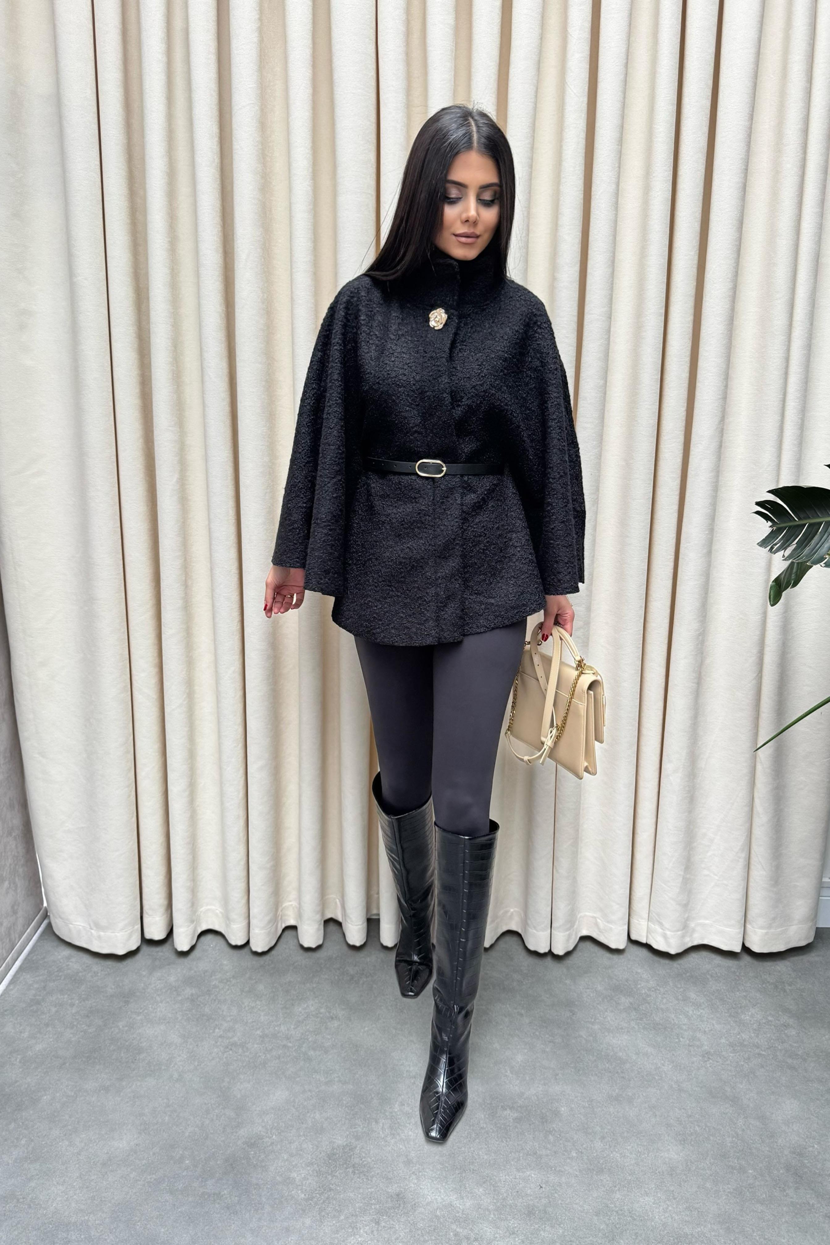 Gold Düğmeli Bürümcük Panço Kaban Siyah