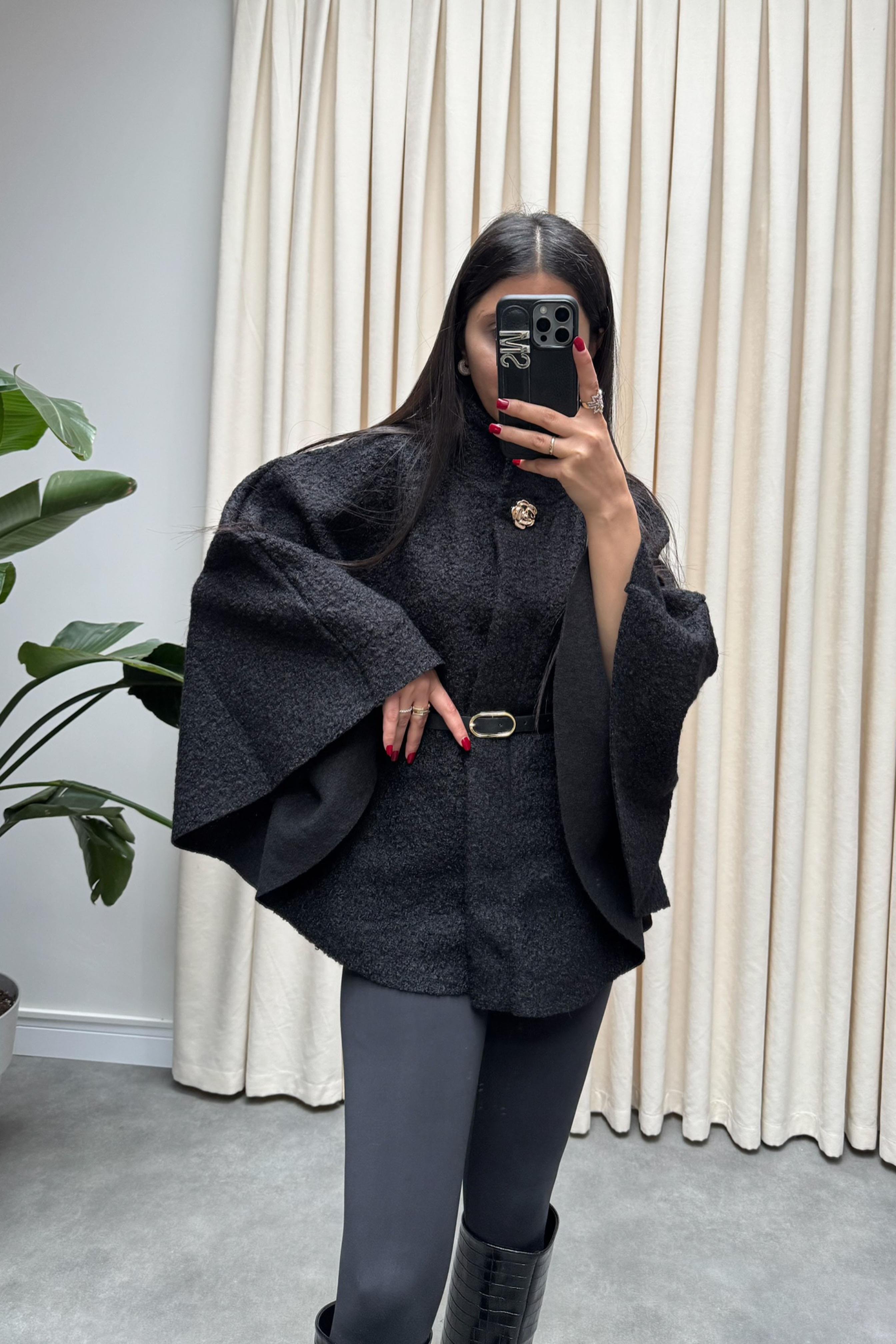 Gold Düğmeli Bürümcük Panço Kaban Siyah