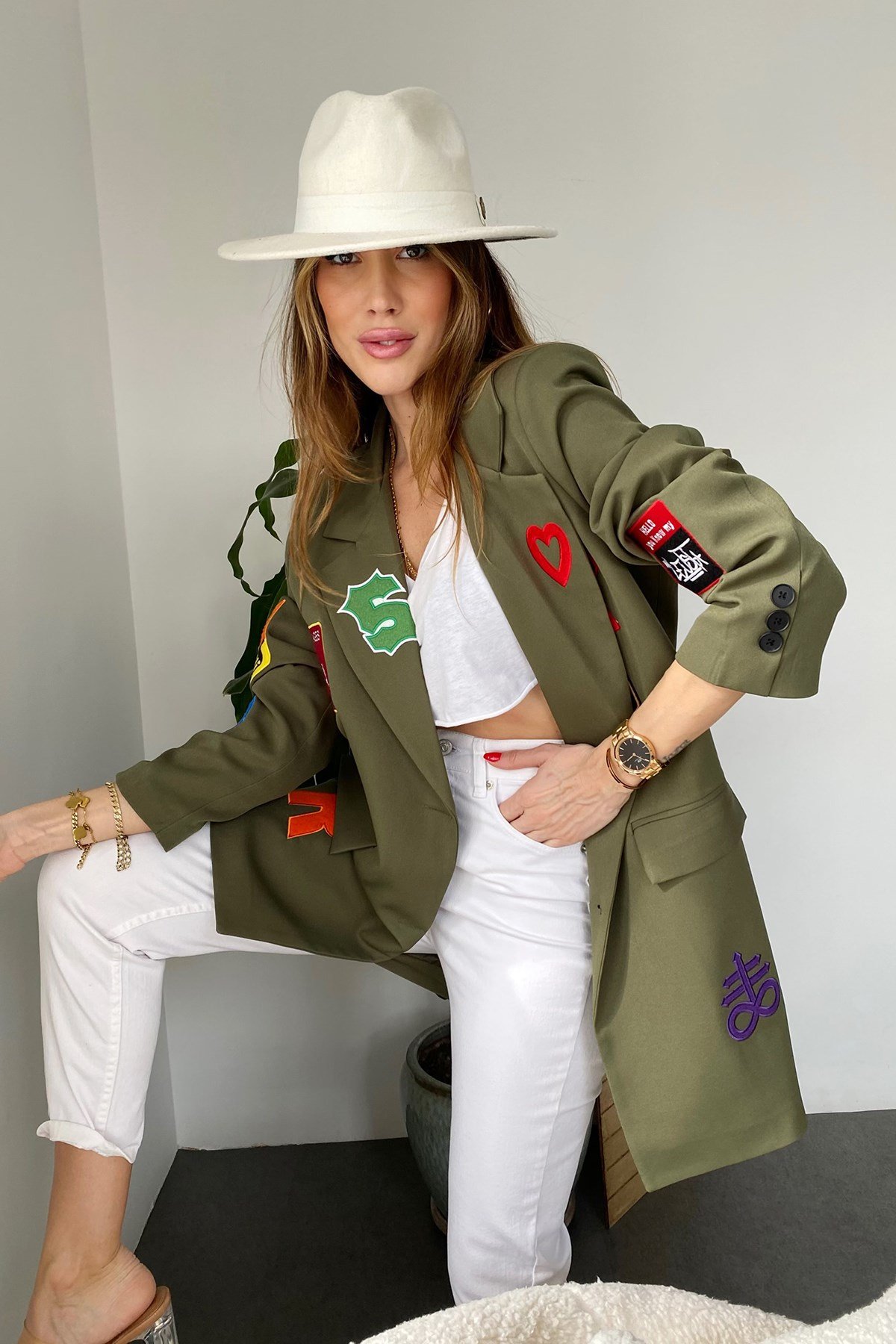 Haki Renkli Yama Detaylı Tasarım Blazer
