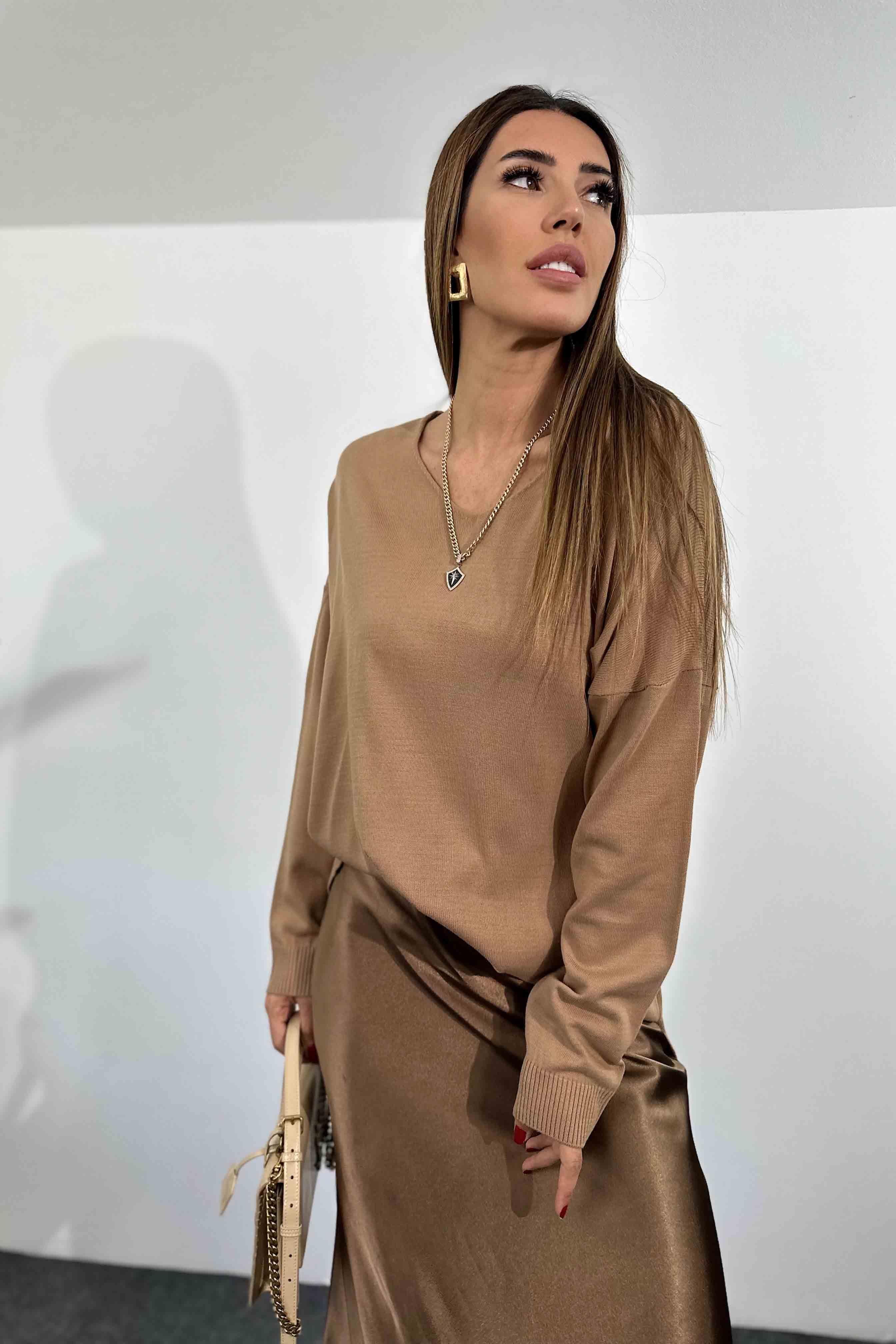 İnce Akrilik Örme Oversize Kadın Kazak Vizon