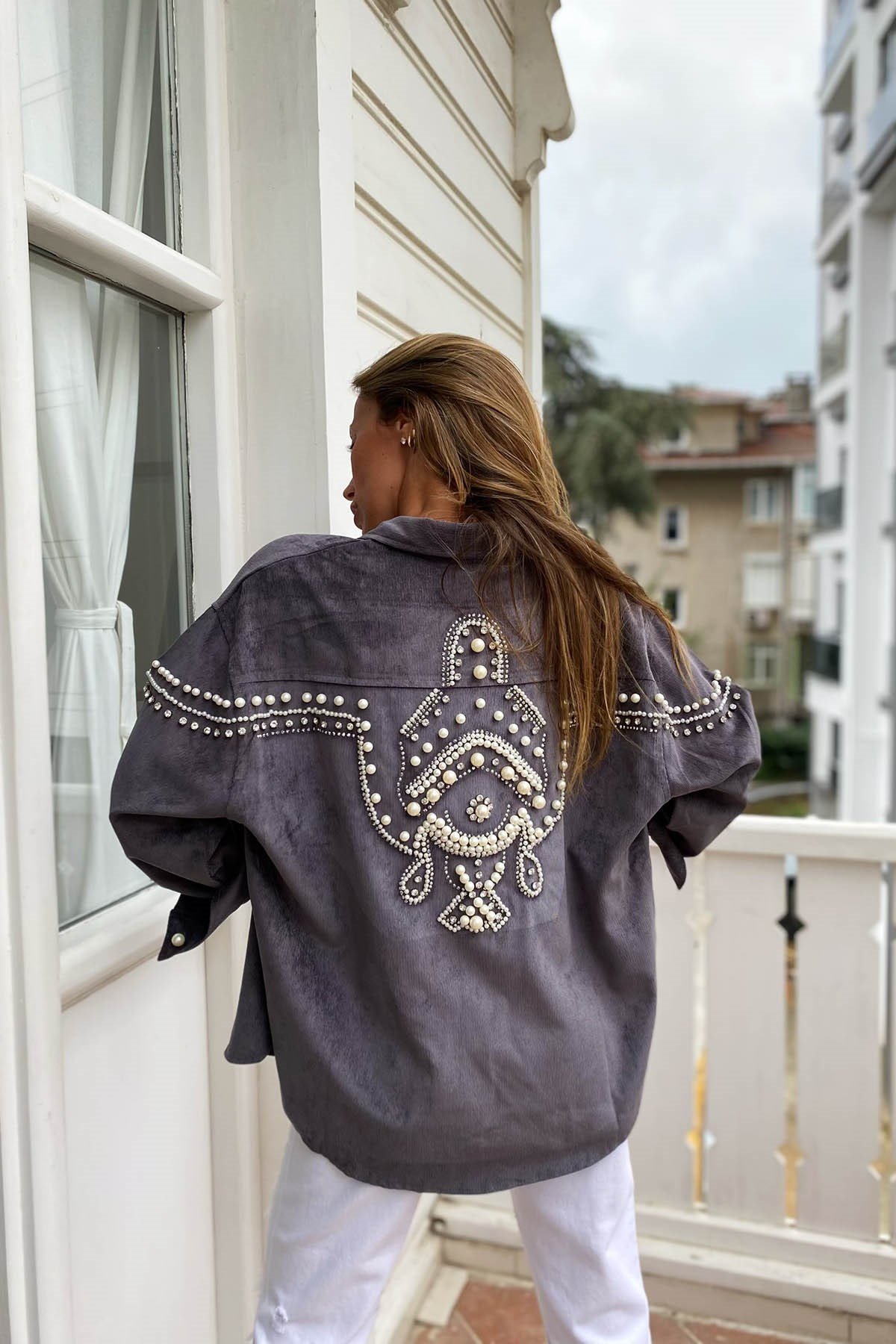İnci ve Taş Zımbalı Kadife Gömlek Füme