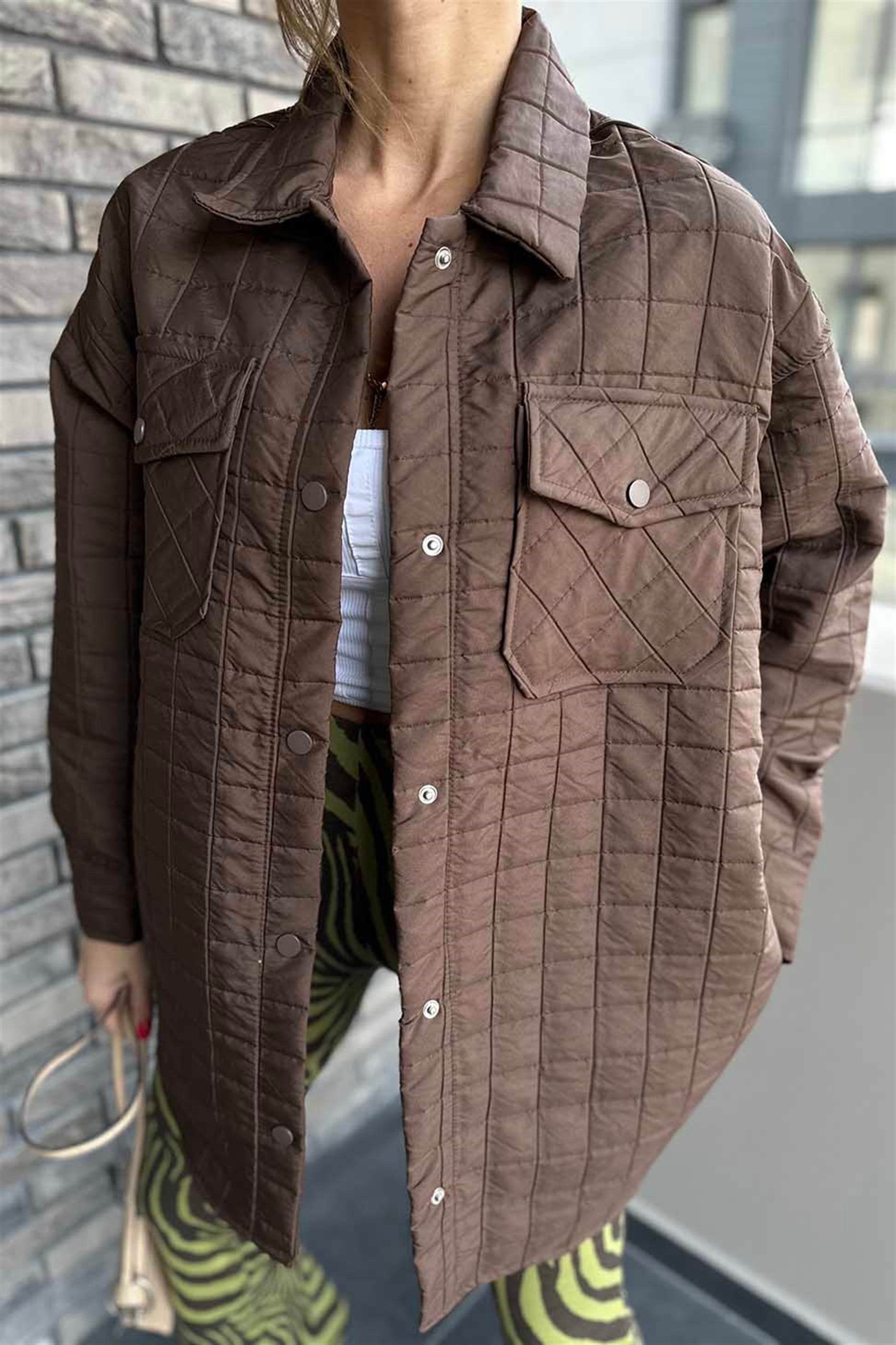 Kapitone Çıtçıtlı İnce Kadın Mont Acı Kahve