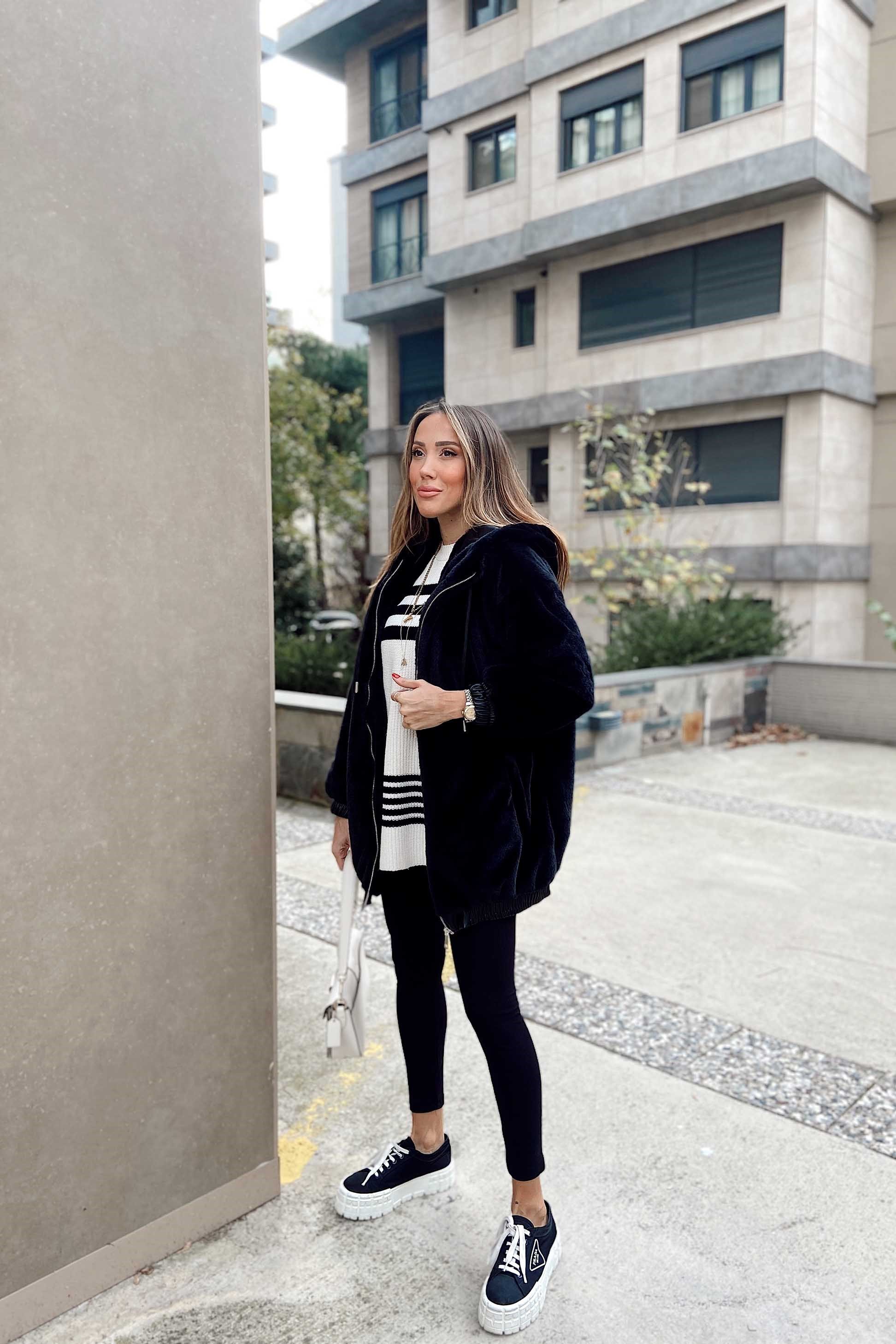 Kapüşonlu Peluş Mont Siyah