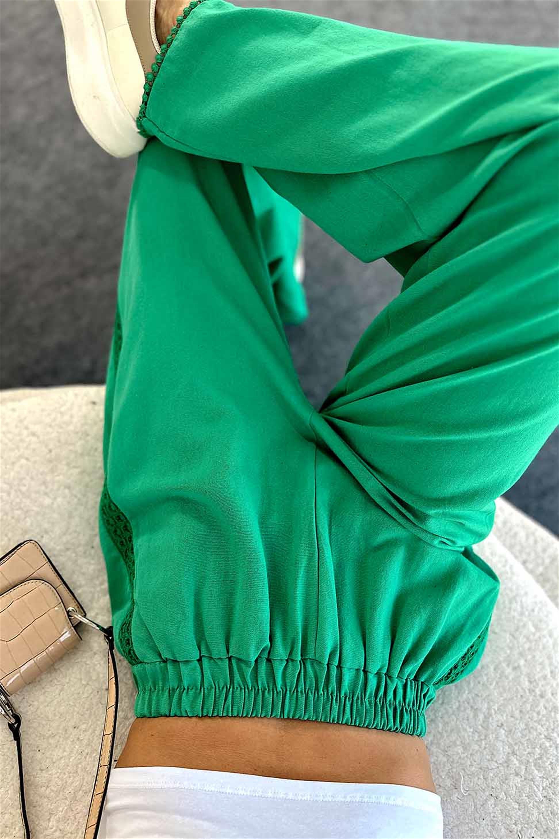 Keten Kumaş Dantel Şerit Detaylı Salaş Keten Pantolon Yeşil