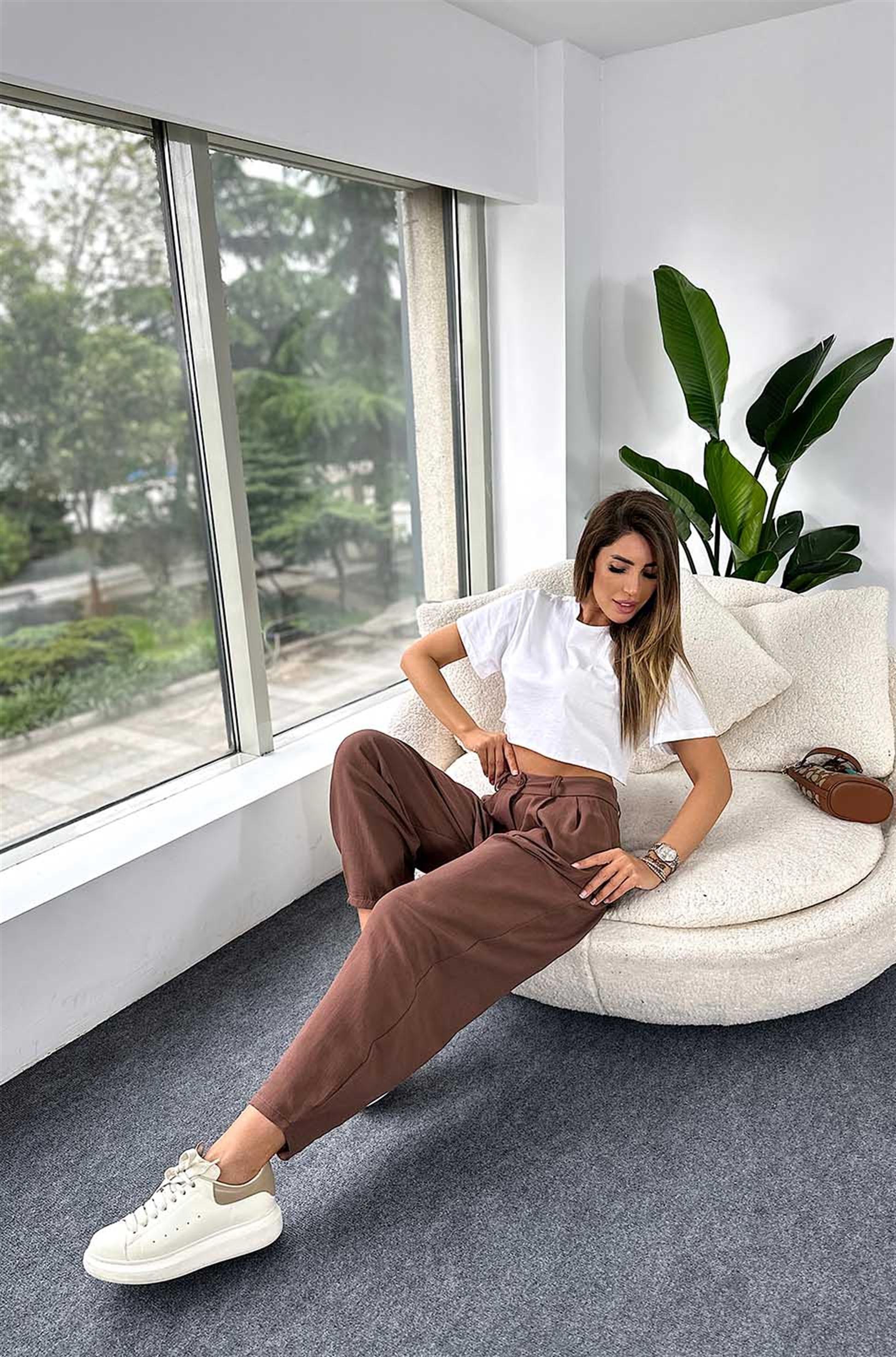 Keten Kumaş Pile Dikiş Detay Salaş Pantolon Acı Kahve