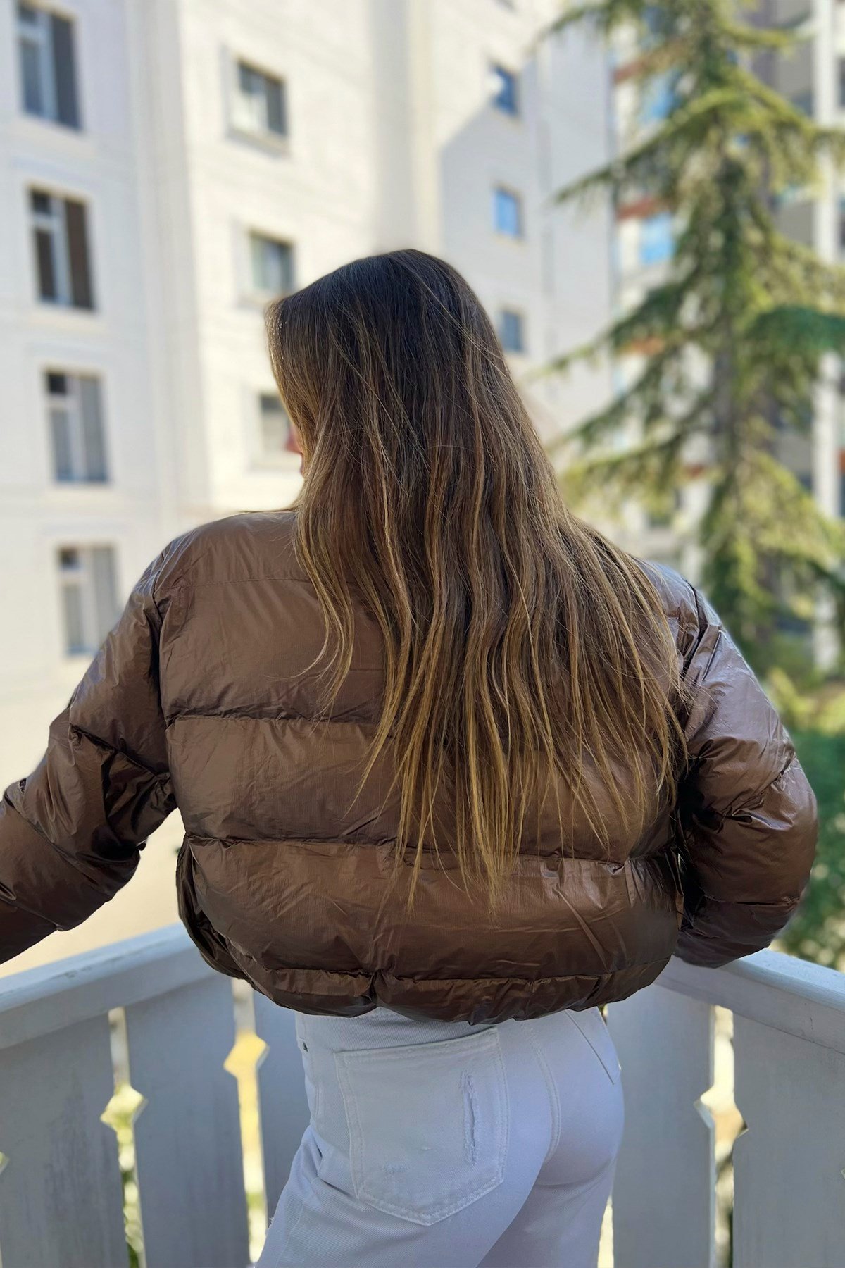 Kısa Tasarım Kadın Şişme Mont Bronz
