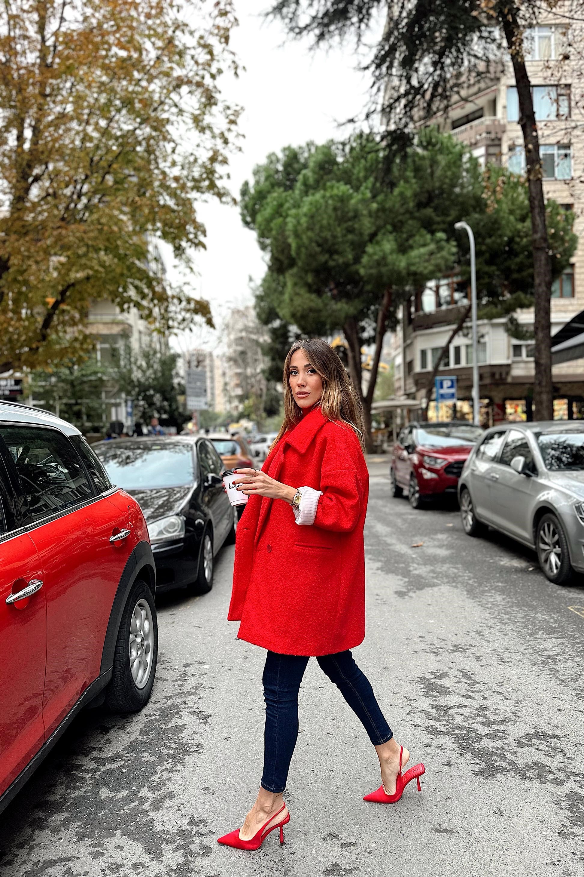 Kolları Katlanabilir Detay Tek Düğmeli Bürümcük Kaban Kırmızı