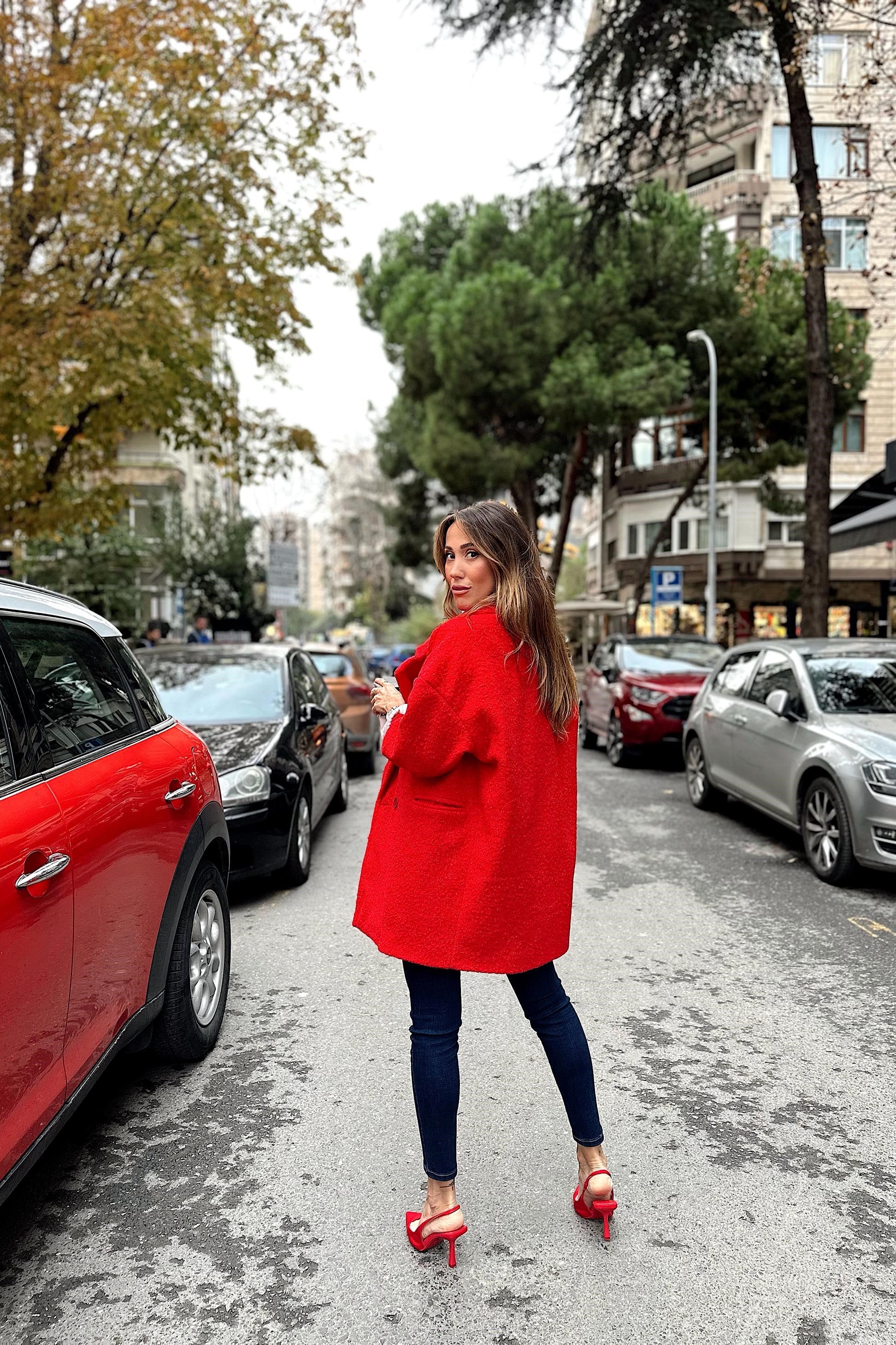 Kolları Katlanabilir Detay Tek Düğmeli Bürümcük Kaban Kırmızı