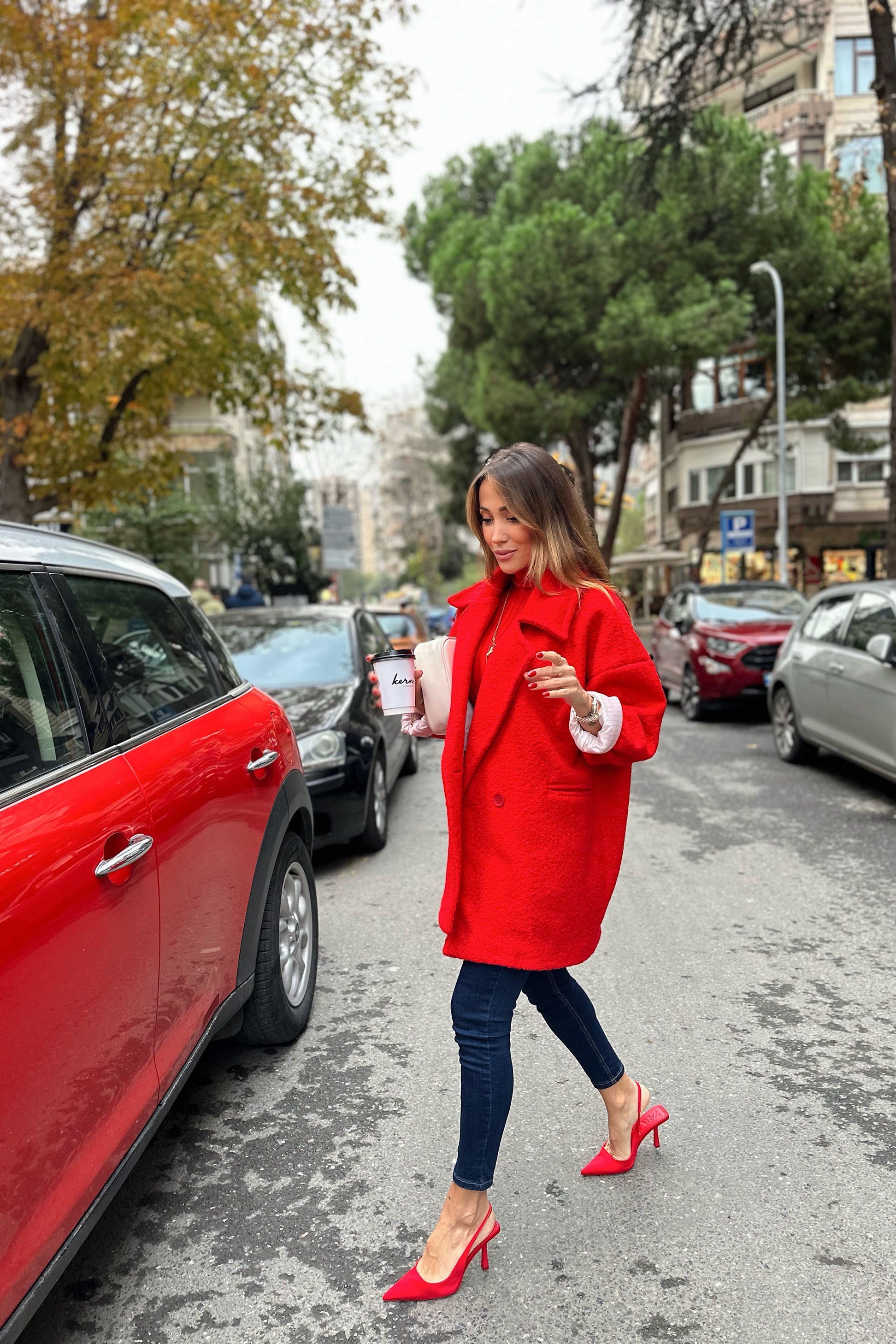 Kolları Katlanabilir Detay Tek Düğmeli Bürümcük Kaban Kırmızı