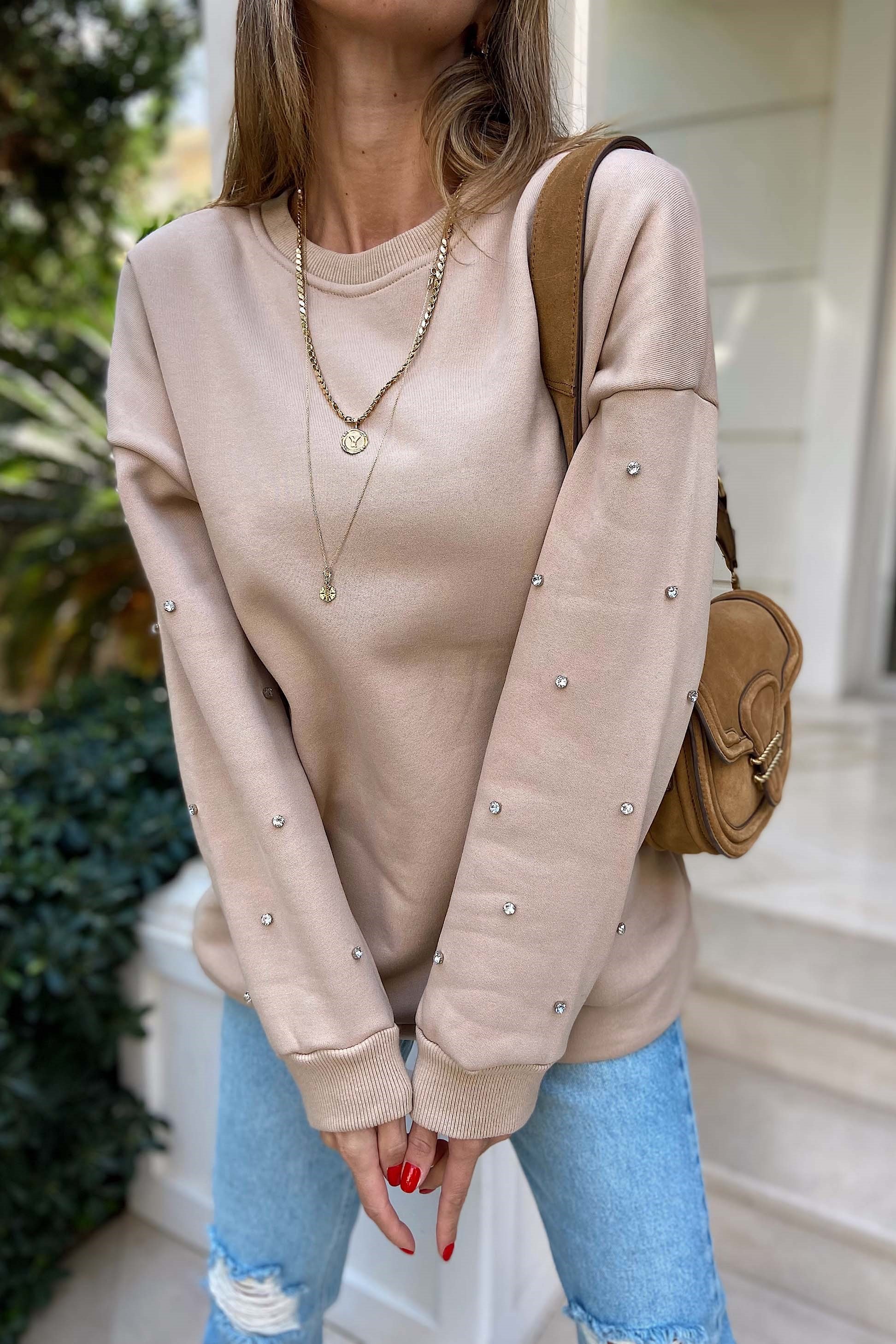Kolları Taşlı Tasarım Şardonlu Sweatshirt Bej