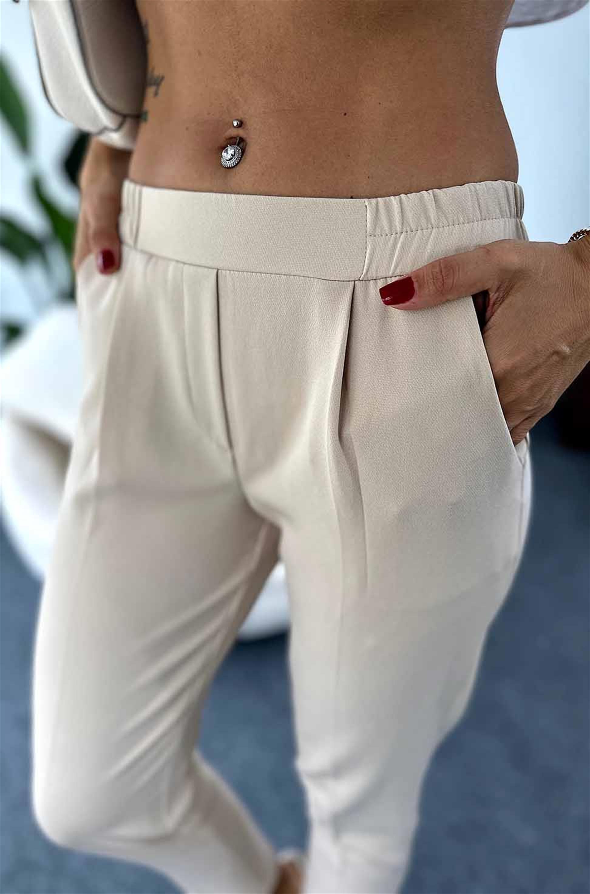 Krep Kumaş Beli Lastikli Duble Paça Pantolon Bej