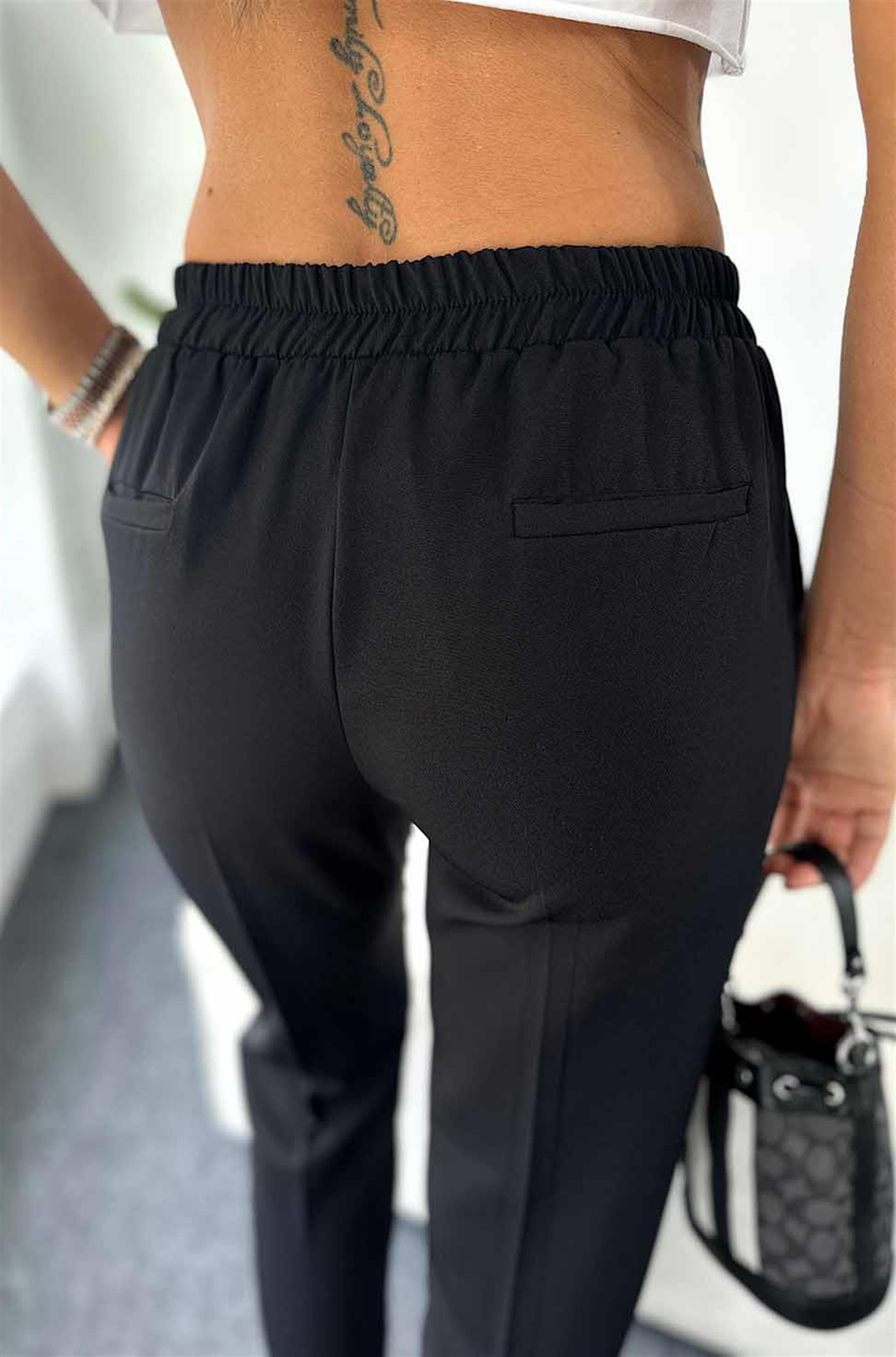 Krep Kumaş Beli Lastikli Duble Paça Pantolon Siyah
