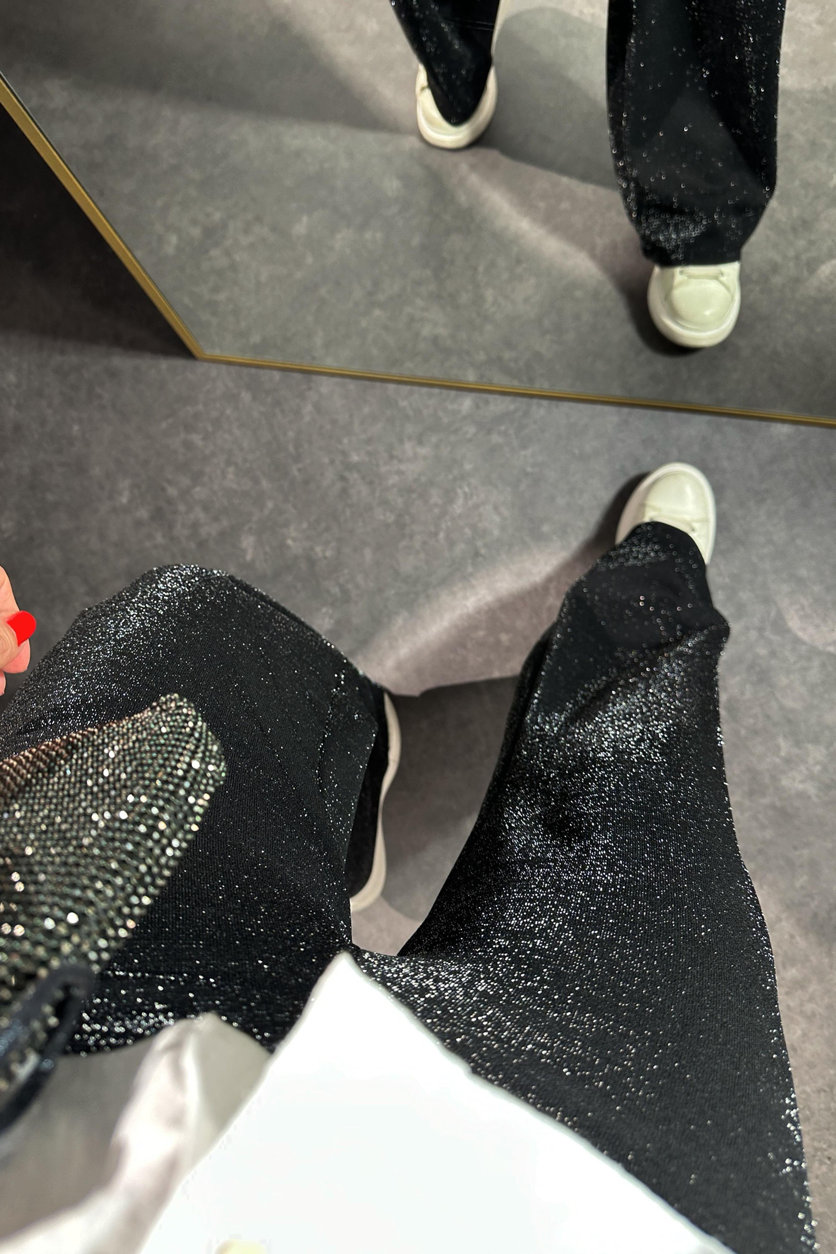 Krep Kumaş Sim Detaylı Pantolon Siyah