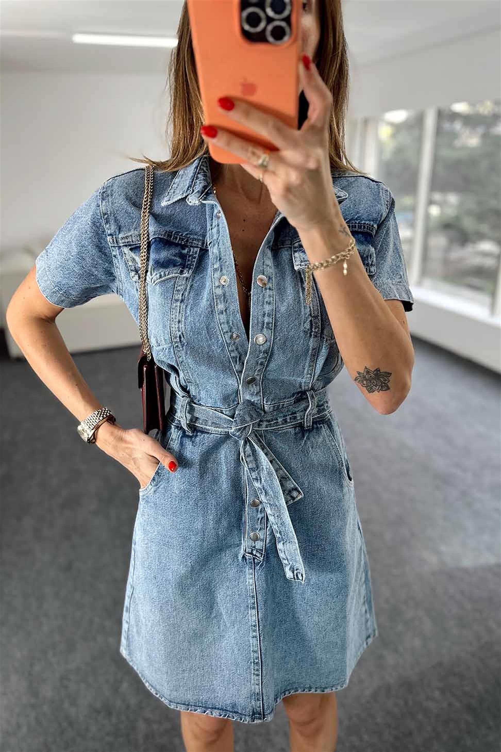 Kuşaklı Çıtçıtlı Kar Yıkamalı Denim Elbise Mavi