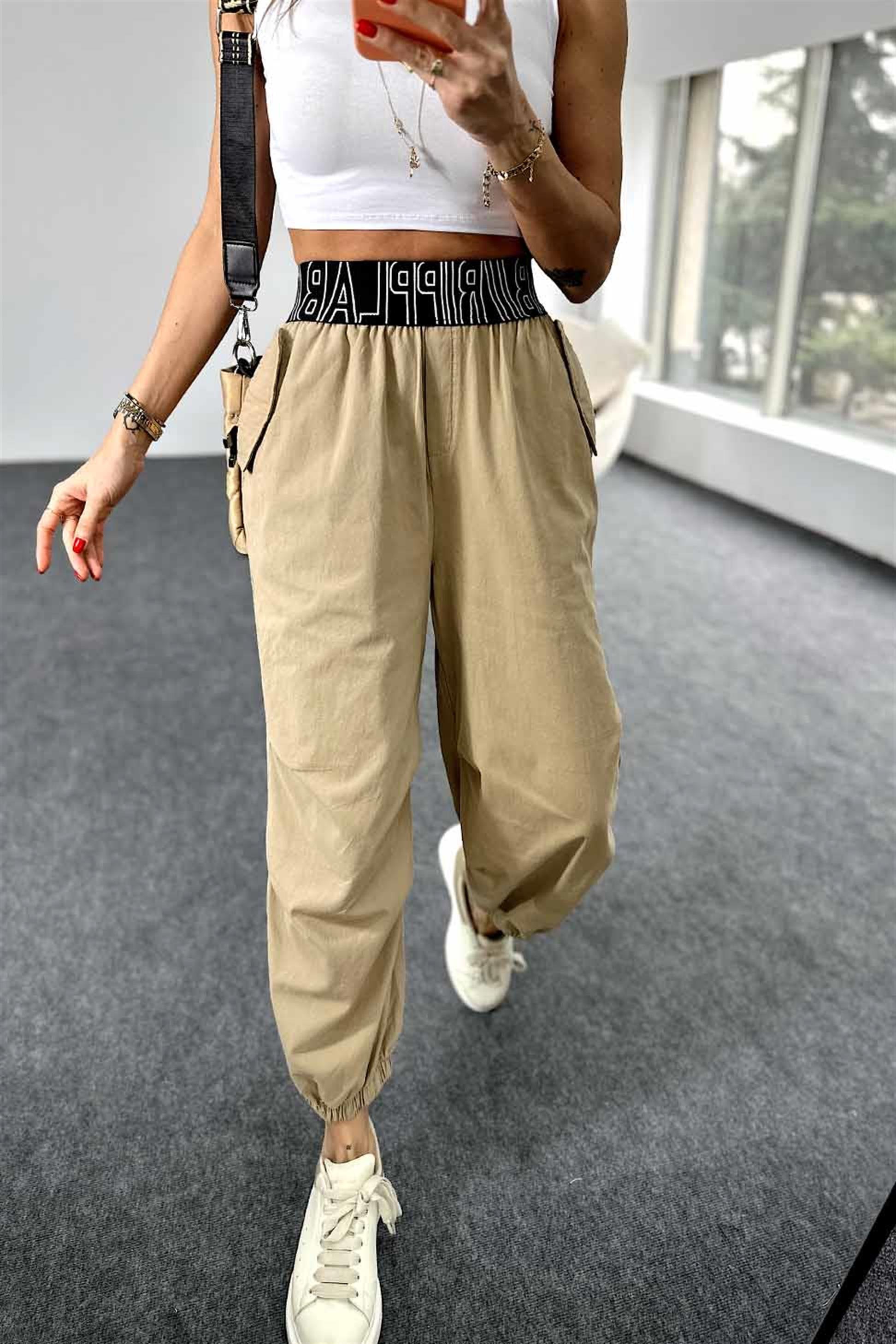 Lastik Kemerli Dizi Pensli Tasarım Jogger Pantolon Camel