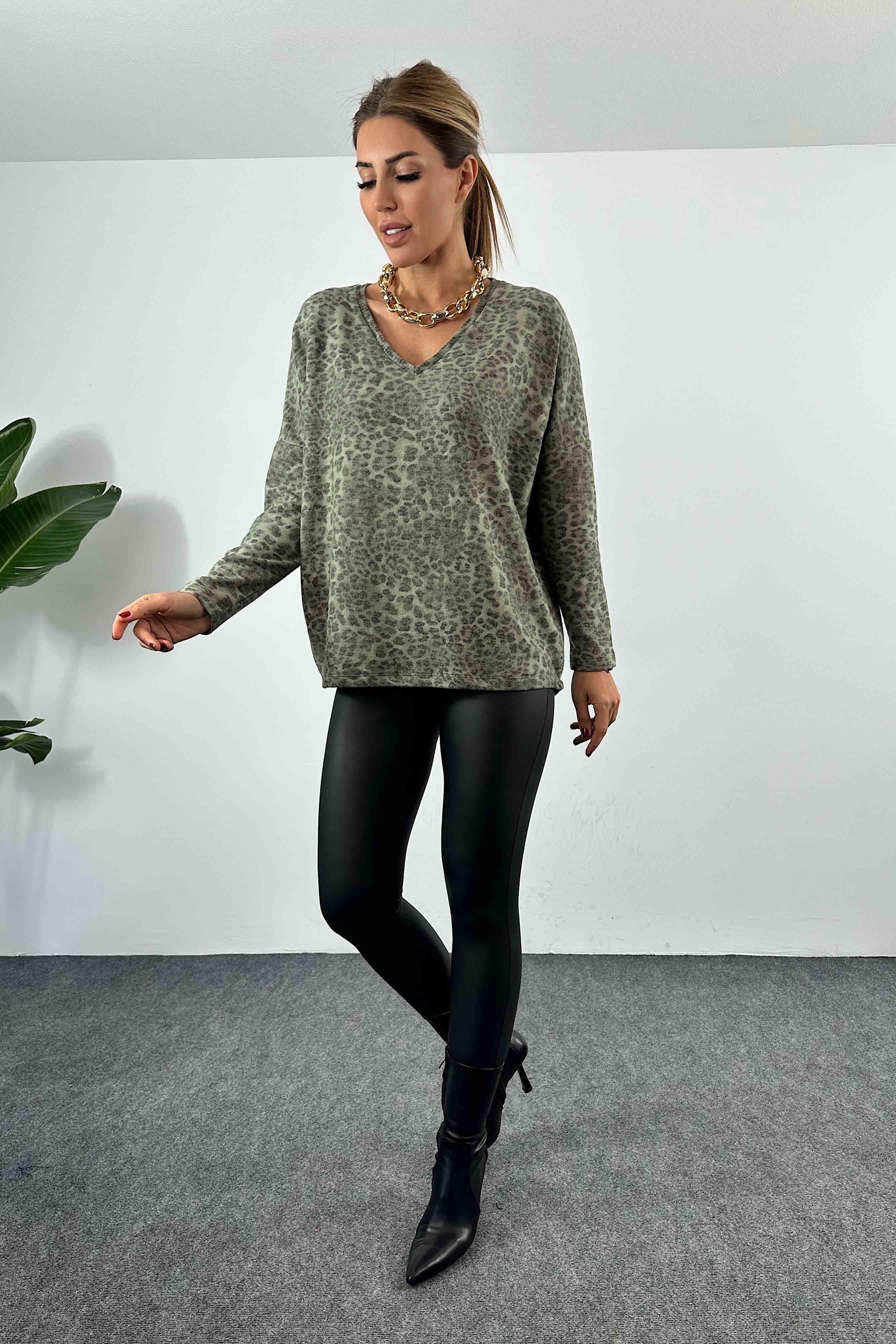 Leopar Desenli Oversize Kadın Bluz Haki