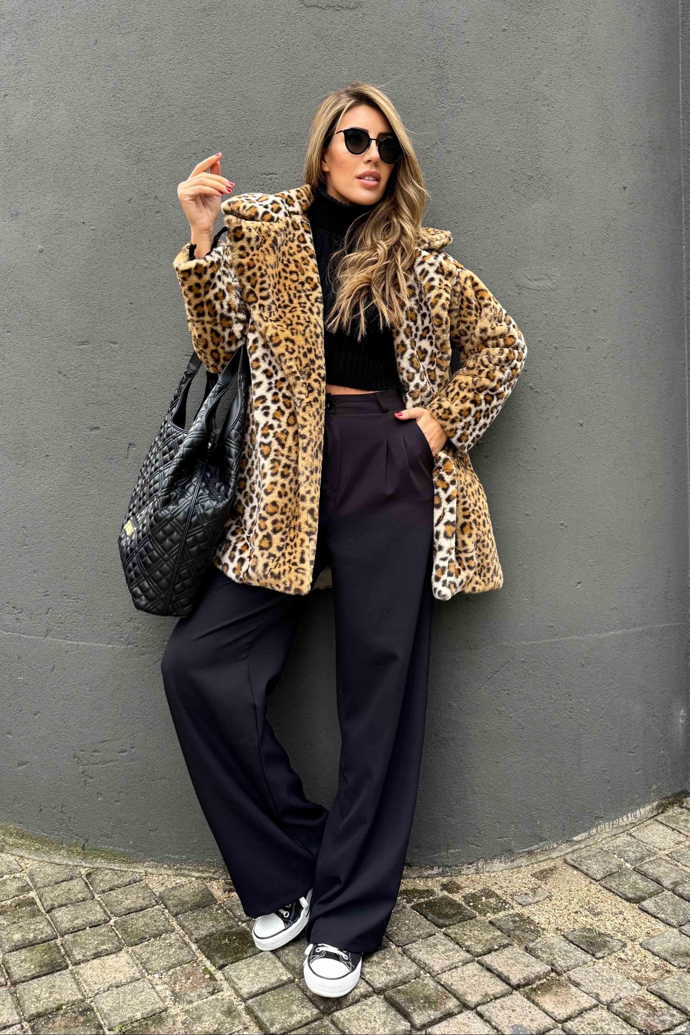 Leopar Kürklü Kaban Camel