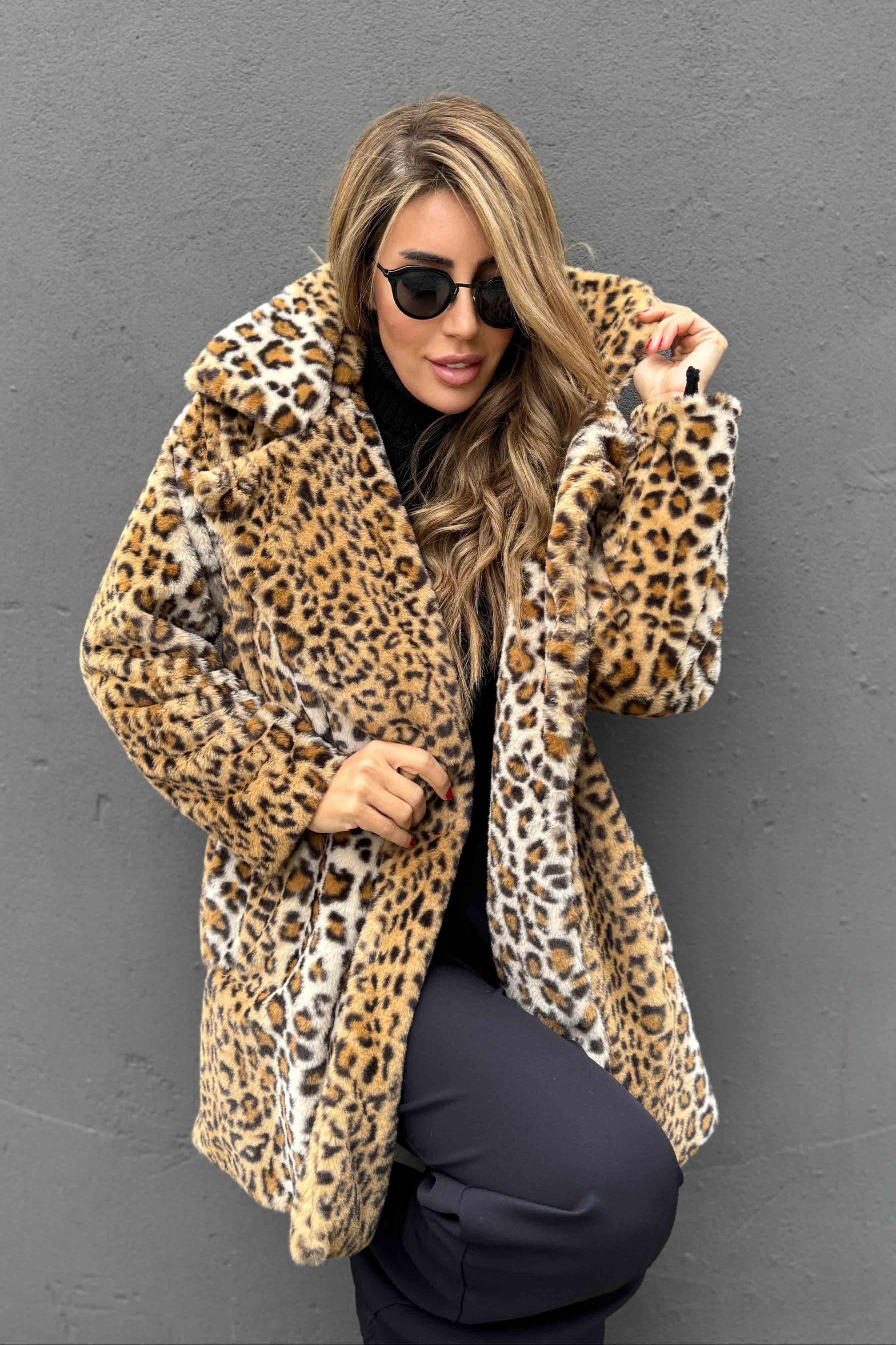 Leopar Kürklü Kaban Camel