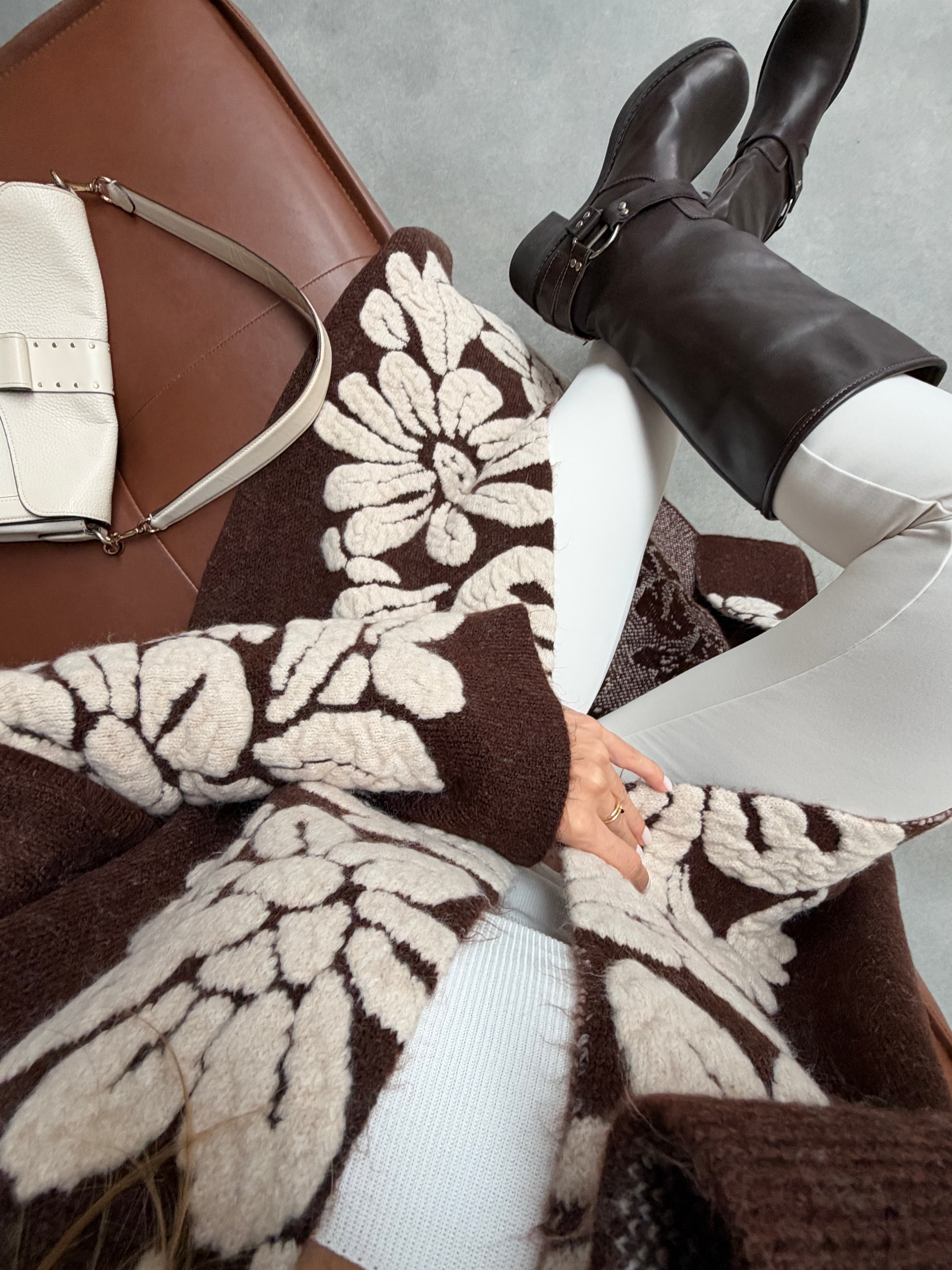 Lüks Kalite Nakış İşleme Detaylı Hırka Kahverengi