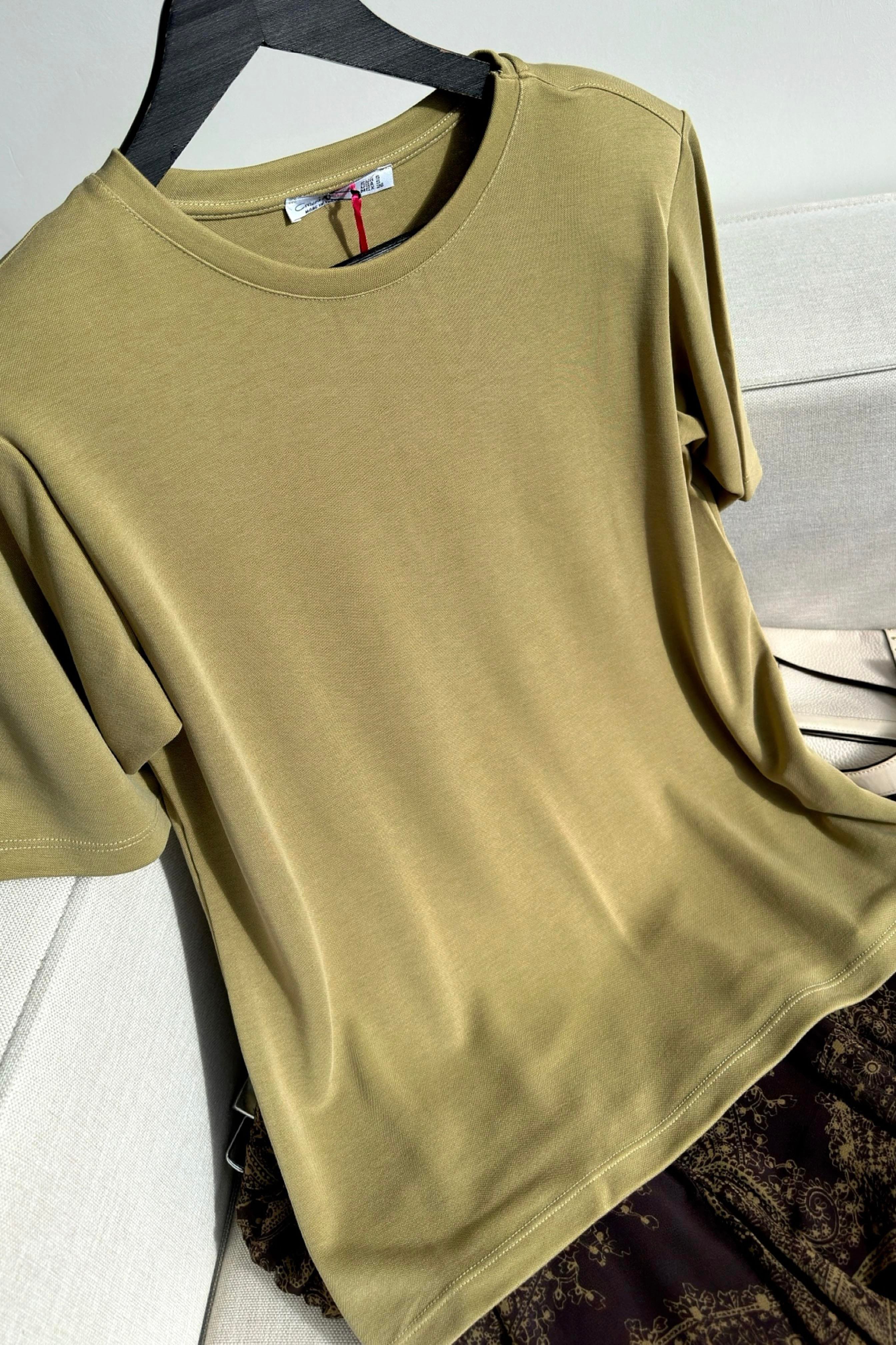 Lüks Kalite Vatkalı Basic Bluz Olive