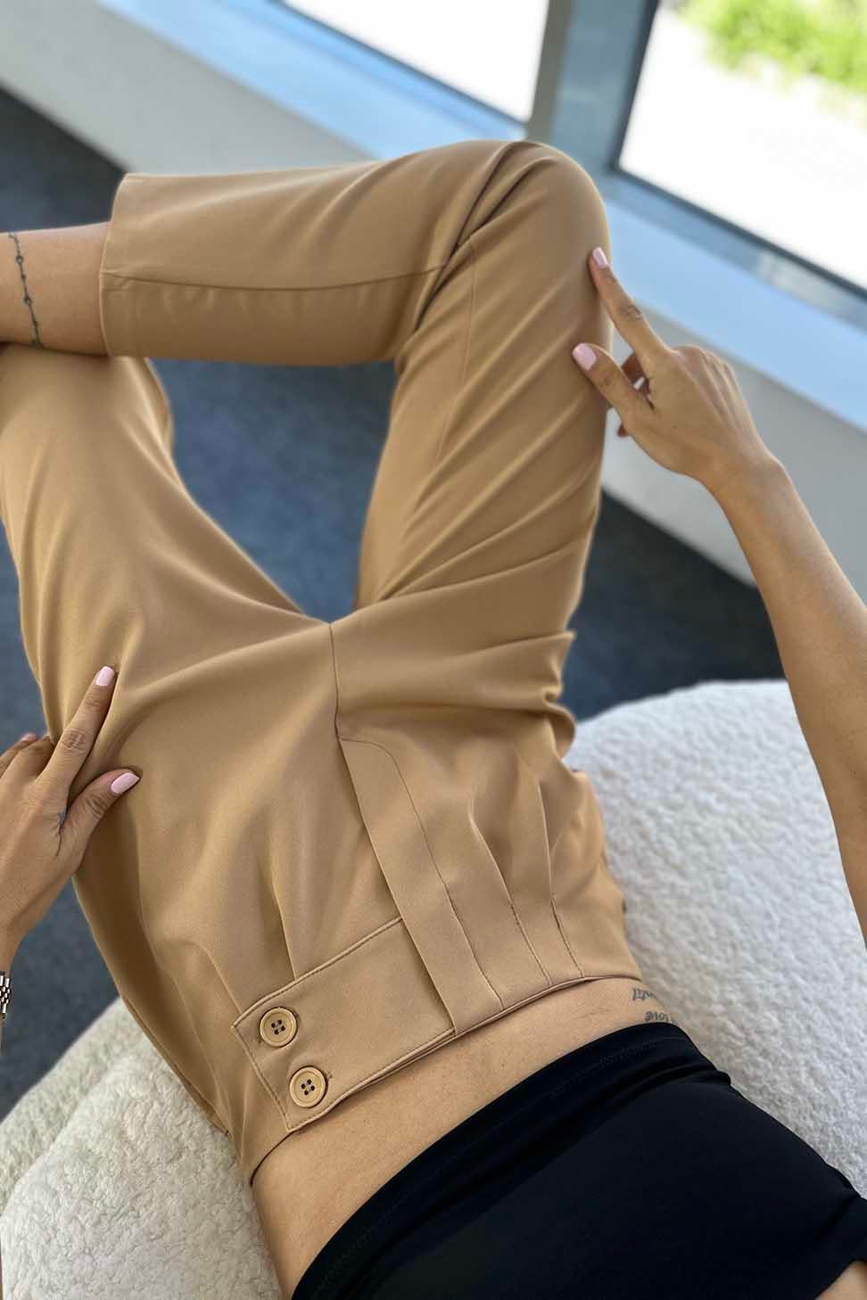 Lüx Kalite Krep Kumaş Çift Düğmeli Tasarım Havuç Pantolon Camel